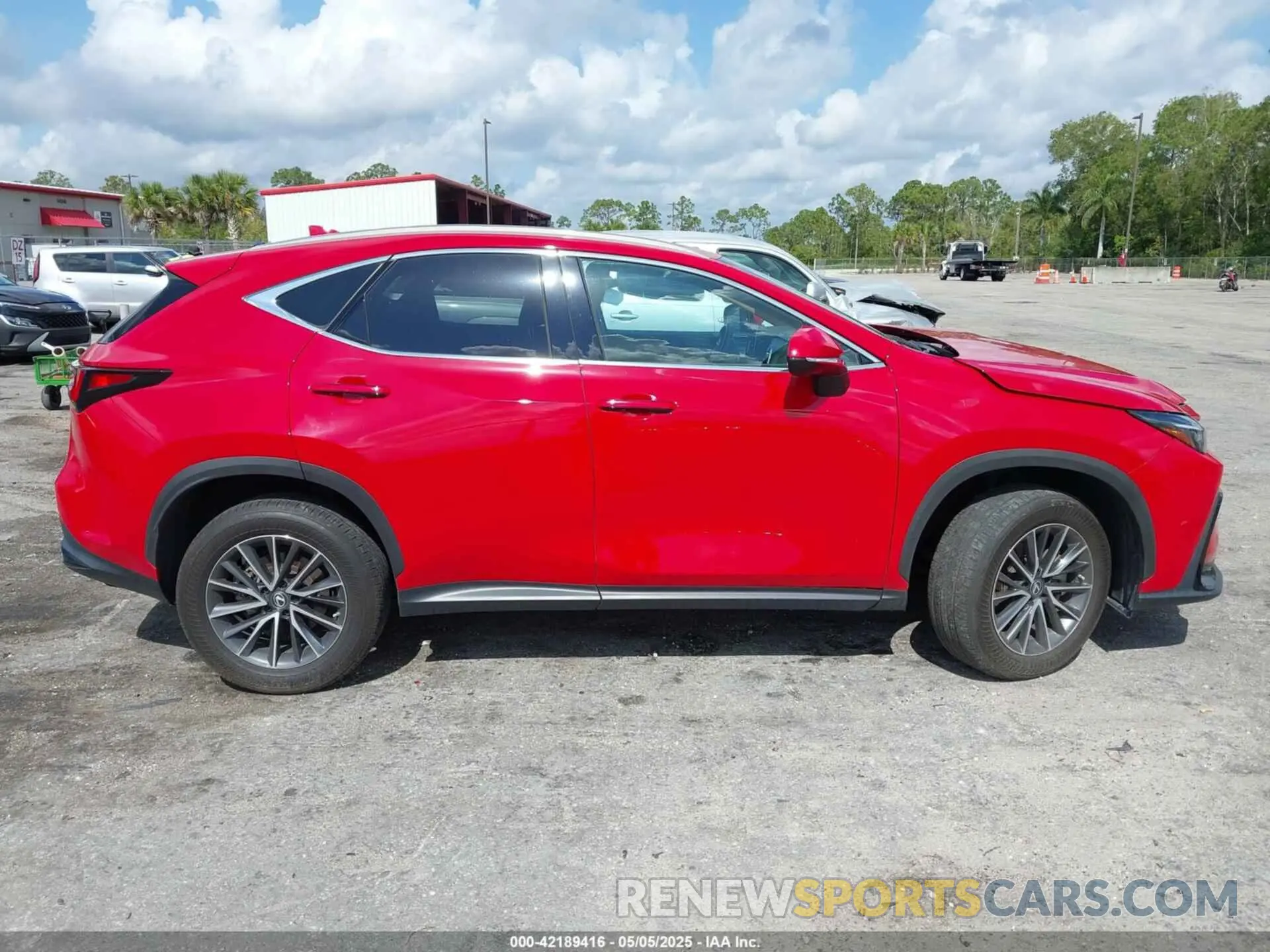 13 fotografías del automóvil dañado 2T2ADCAZ9NC002488 LEXUS NX 250 2022