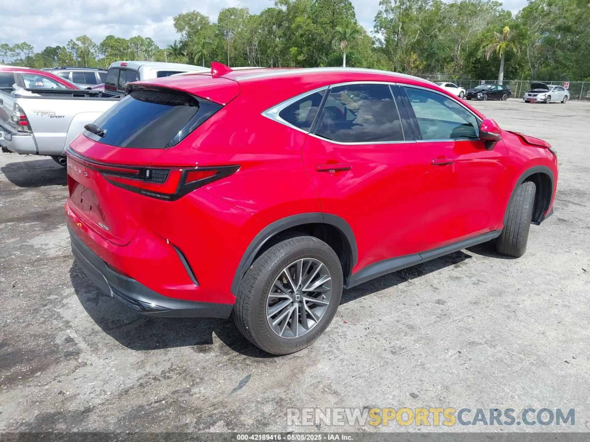 4 fotografías del automóvil dañado 2T2ADCAZ9NC002488 LEXUS NX 250 2022