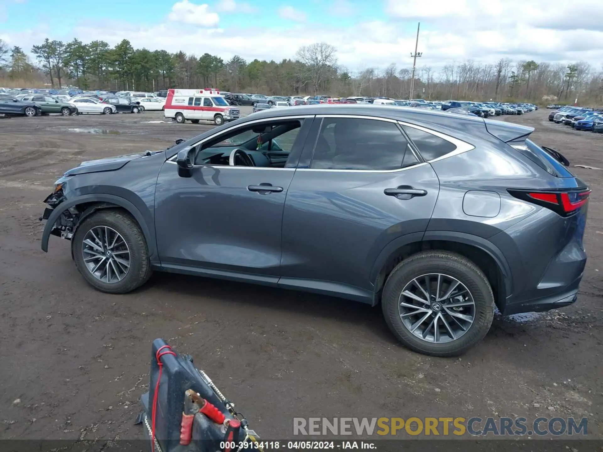 14 fotografías del automóvil dañado 2T2ADCAZXNC002130 LEXUS NX 250 2022