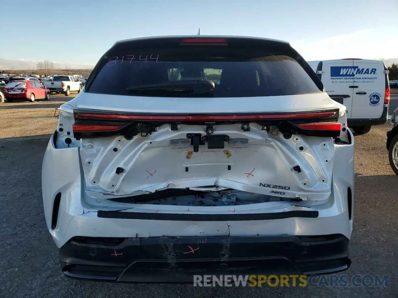 6 fotografías del automóvil dañado 2T2ADCEZ8NC002363 LEXUS NX 250 2022