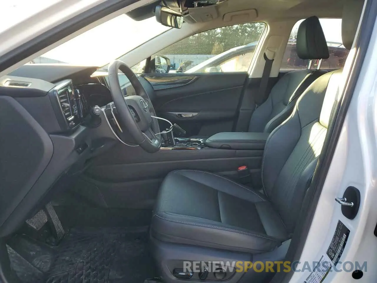 7 fotografías del automóvil dañado 2T2ADCEZ8NC002363 LEXUS NX 250 2022