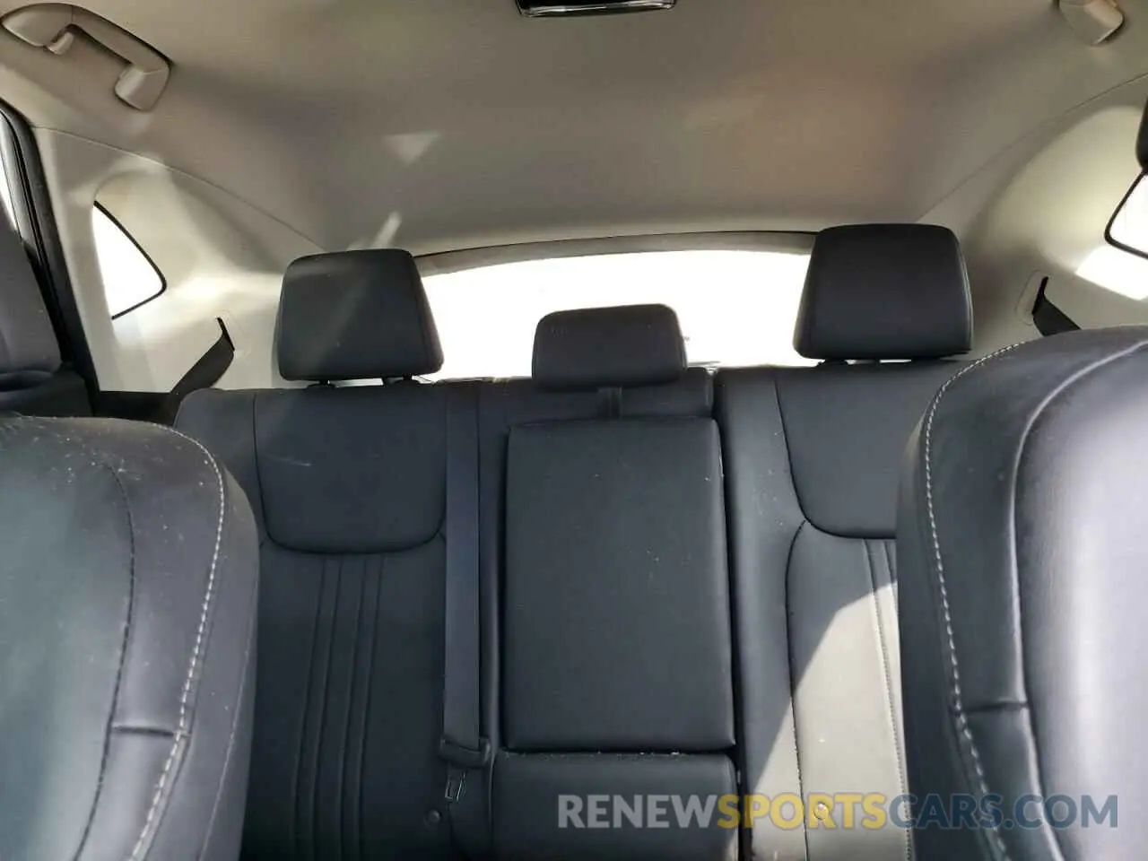 10 fotografías del automóvil dañado 2T2GDCEZ0NC001699 LEXUS NX 250 2022