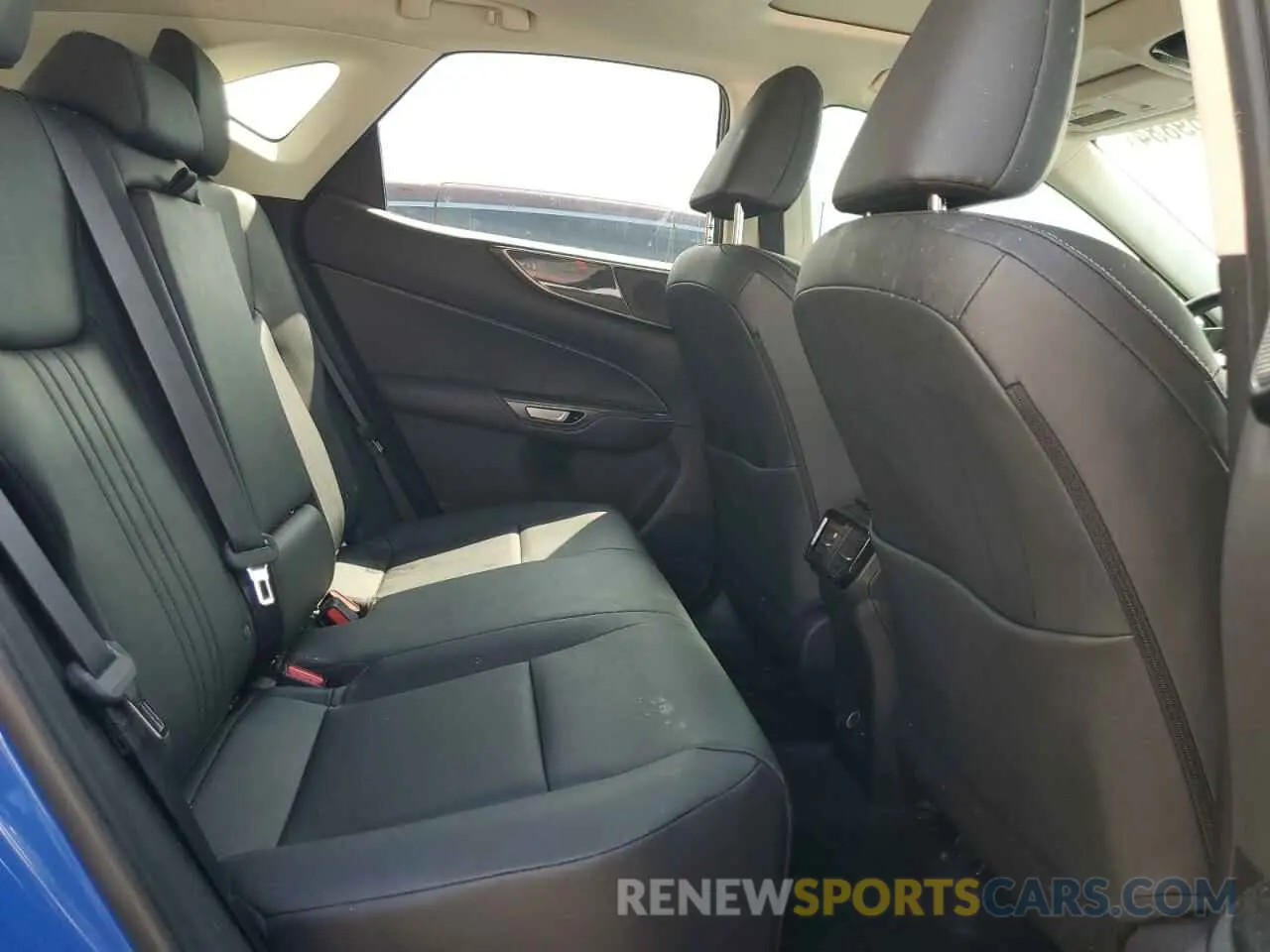 11 fotografías del automóvil dañado 2T2GDCEZ0NC001699 LEXUS NX 250 2022