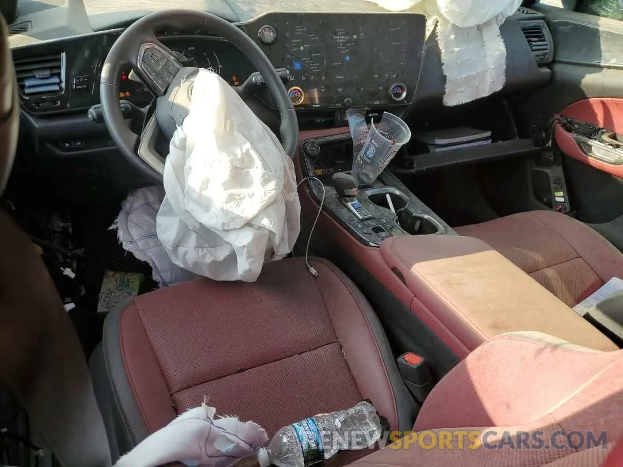 8 fotografías del automóvil dañado 2T2GDCEZ5NC001052 LEXUS NX 250 2022