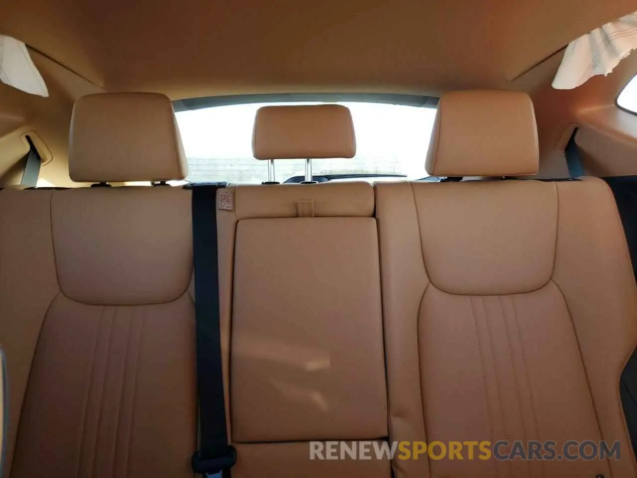 10 fotografías del automóvil dañado JTJADCAZ0N2001908 LEXUS NX 250 2022