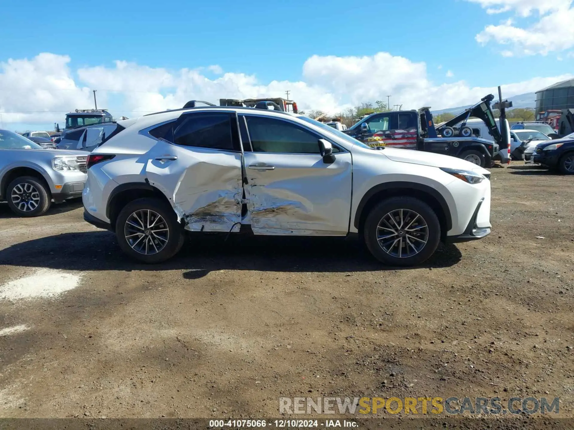 13 fotografías del automóvil dañado JTJGDCAZ0N5001223 LEXUS NX 250 2022