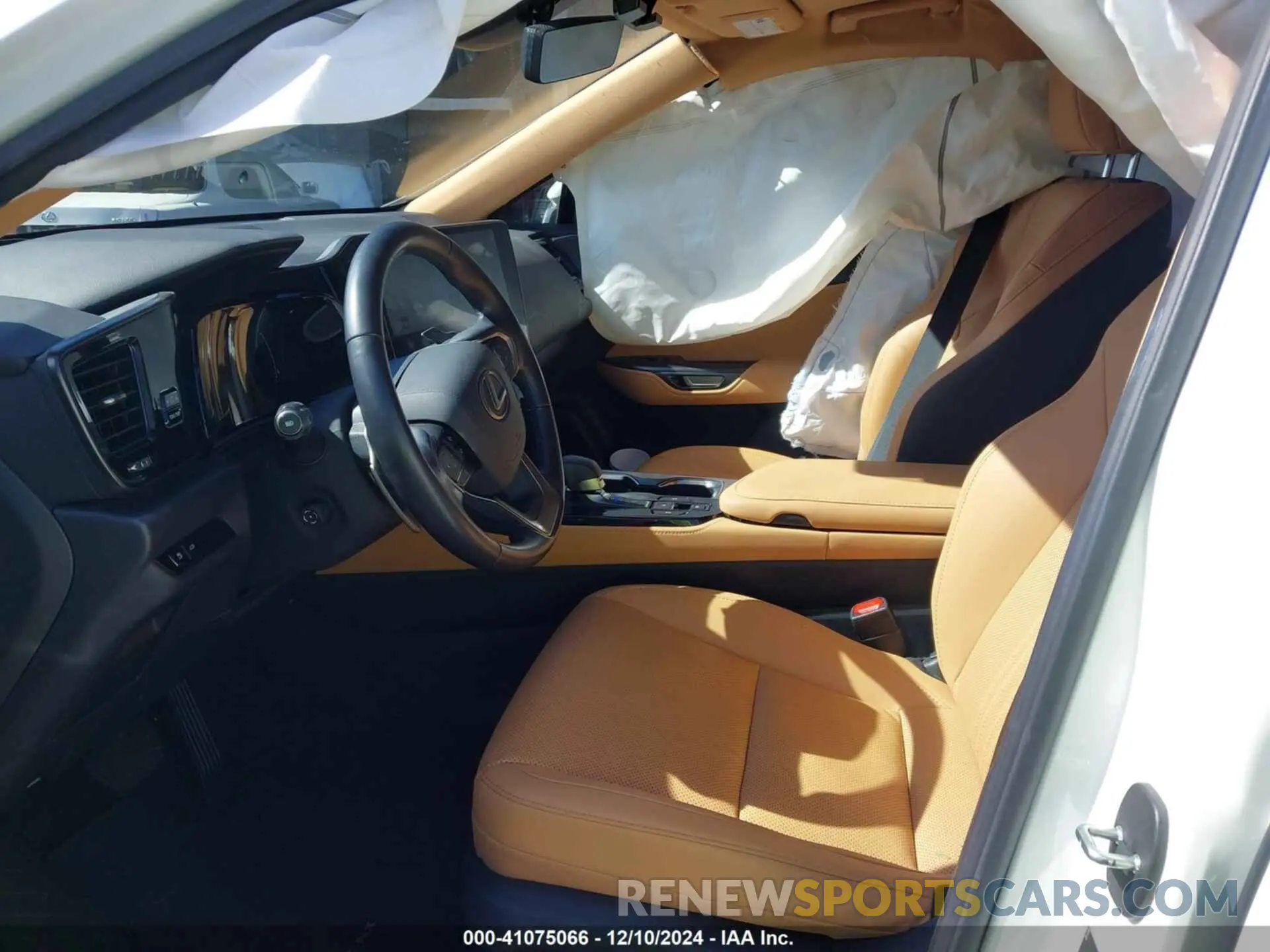 5 fotografías del automóvil dañado JTJGDCAZ0N5001223 LEXUS NX 250 2022