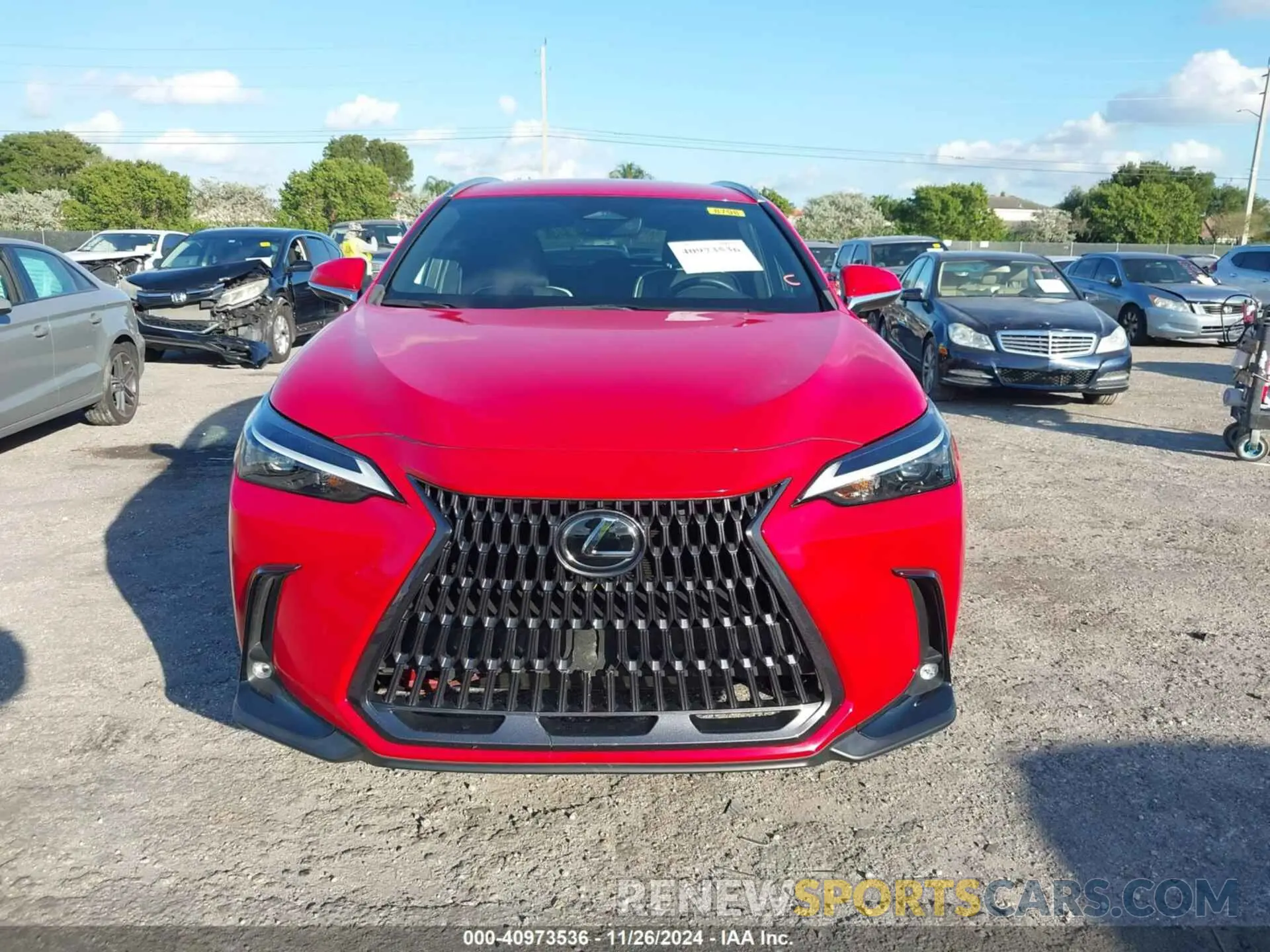 13 fotografías del automóvil dañado 2T2ADCAZ2PC005140 LEXUS NX 250 2023