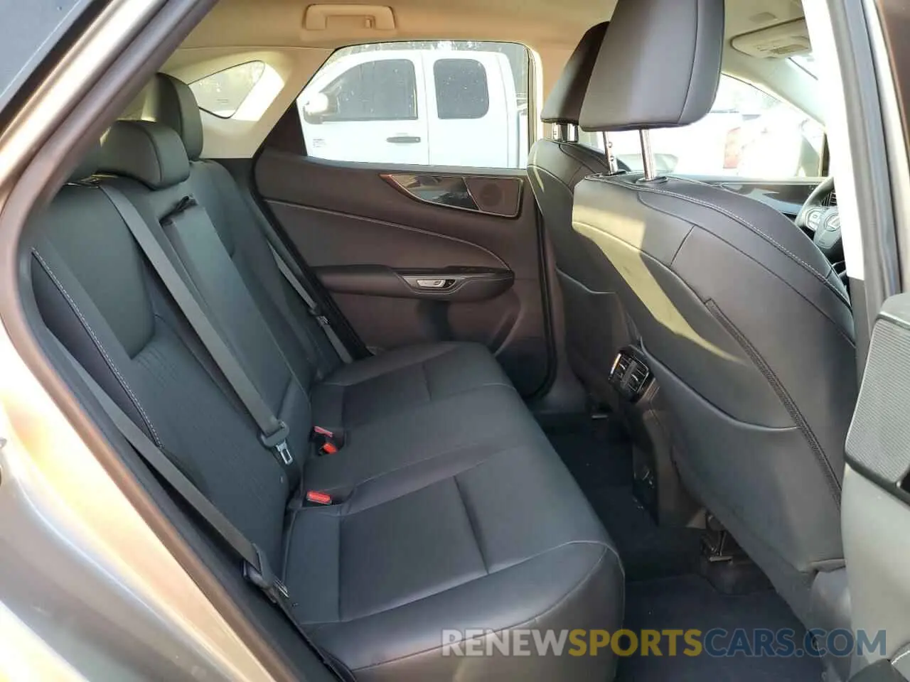 11 fotografías del automóvil dañado 2T2ADCAZ8PC003411 LEXUS NX 250 2023