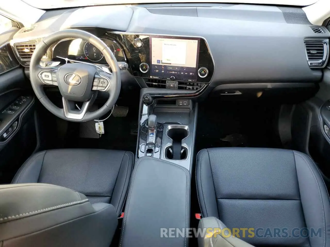 8 fotografías del automóvil dañado 2T2ADCAZ8PC003411 LEXUS NX 250 2023