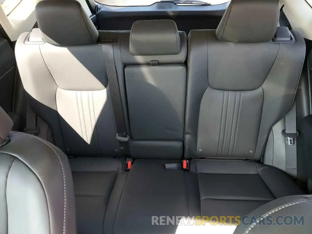 10 fotografías del automóvil dañado 2T2ADCEZ2PC003530 LEXUS NX 250 2023