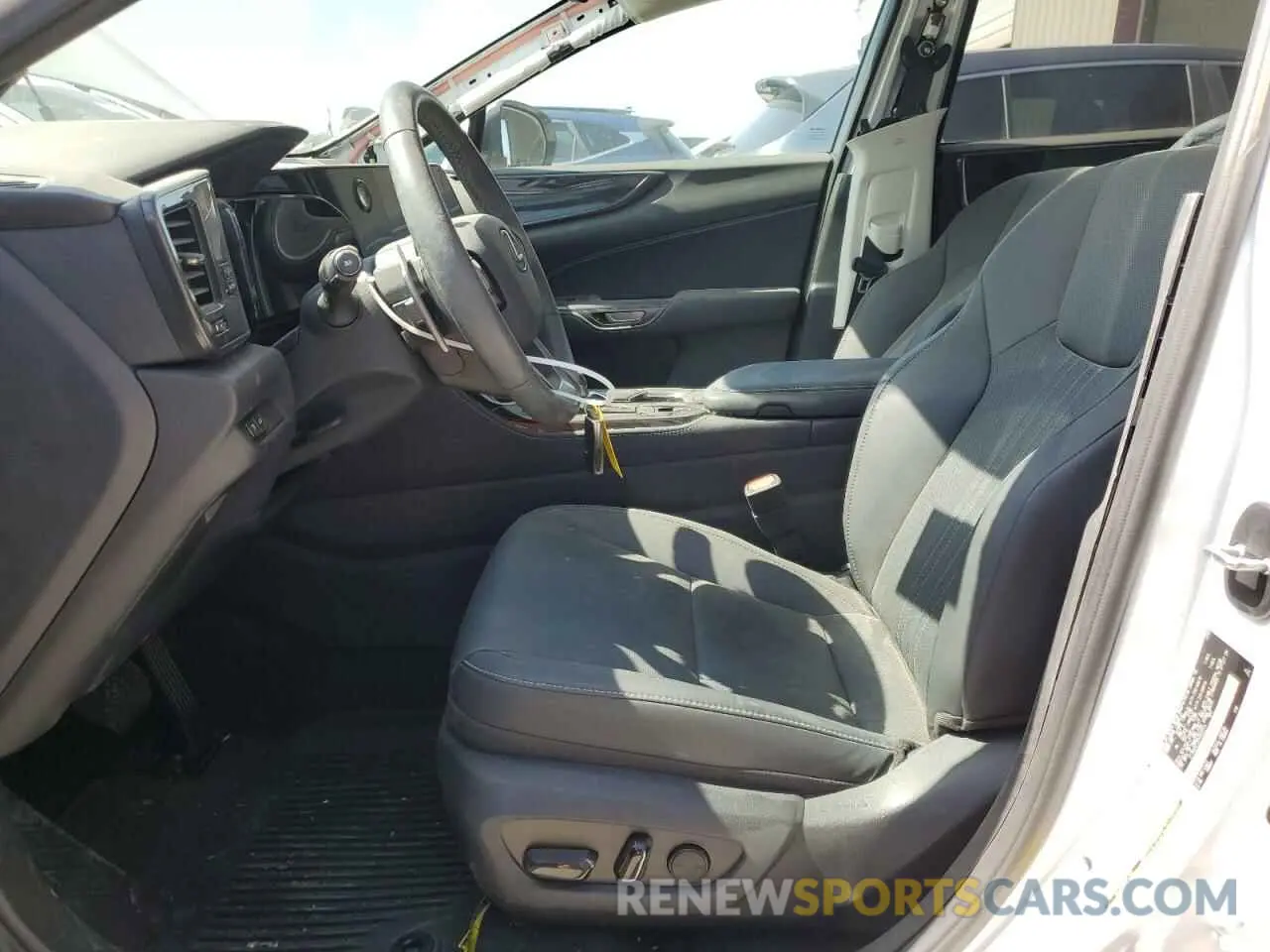 7 fotografías del automóvil dañado 2T2ADCEZ5PC003313 LEXUS NX 250 2023
