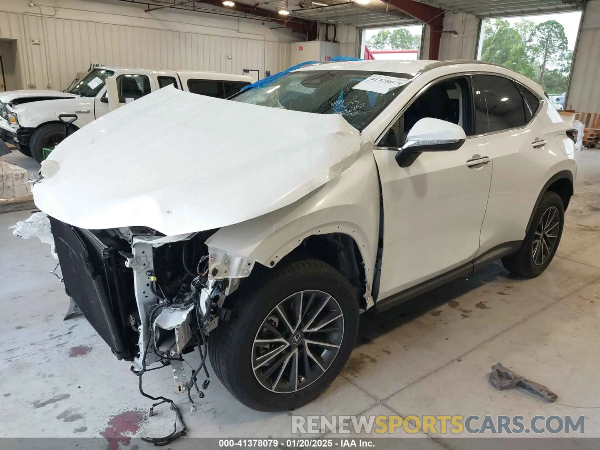 2 fotografías del automóvil dañado JTJADCAZ4P2006757 LEXUS NX 250 2023