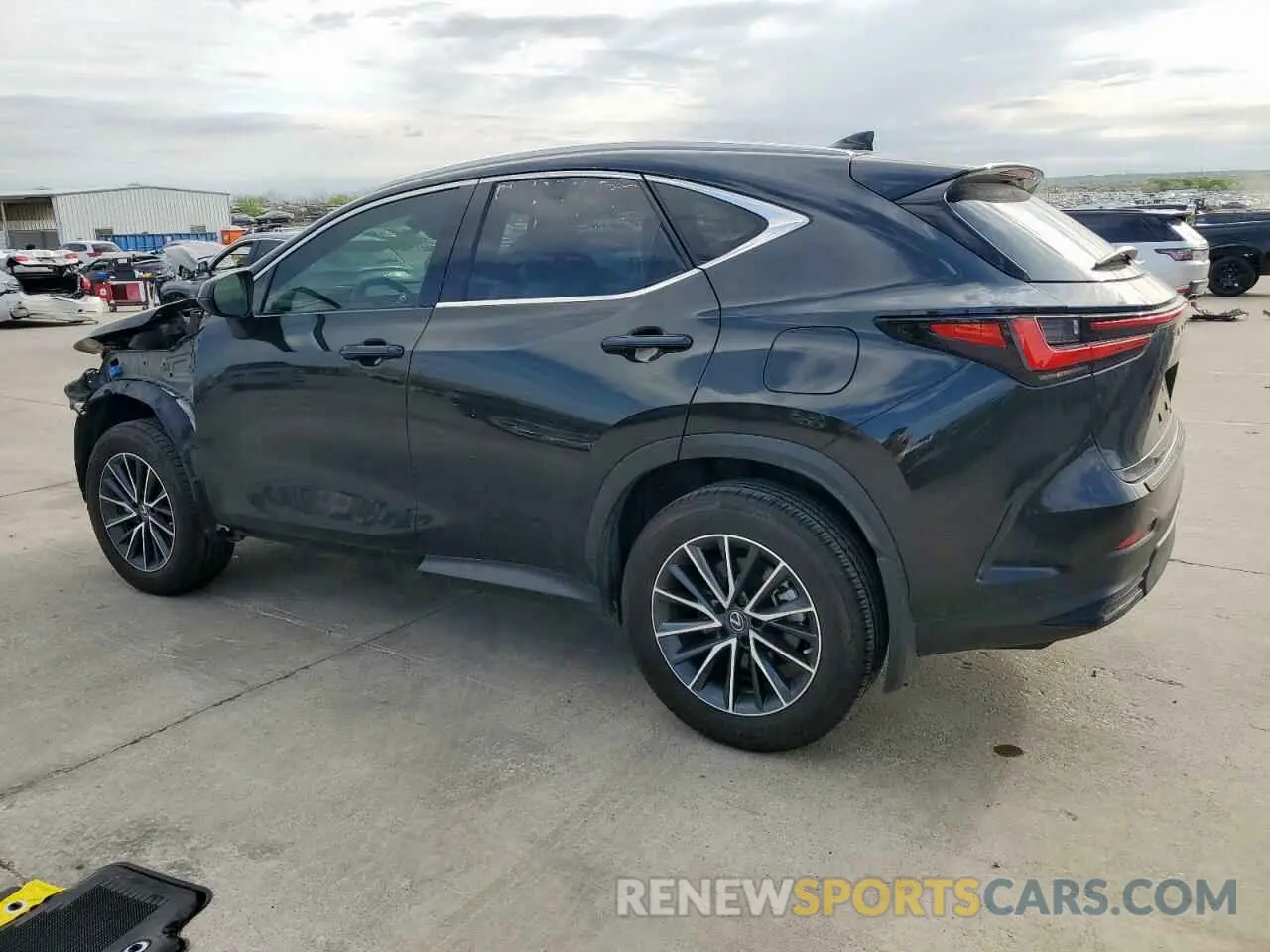 2 fotografías del automóvil dañado JTJADCAZXP2006374 LEXUS NX 250 2023