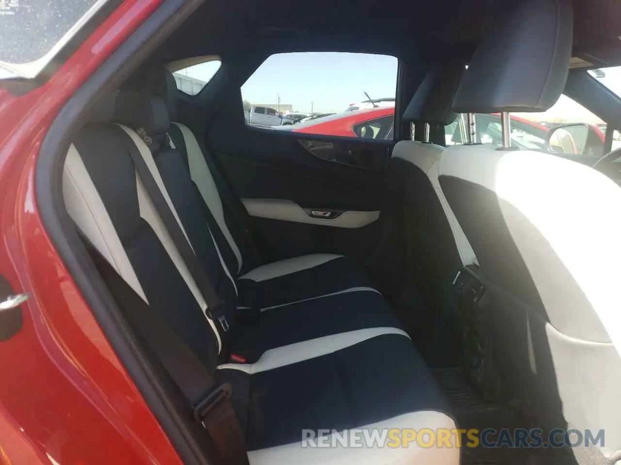 11 fotografías del automóvil dañado JTJADCAZXP2007217 LEXUS NX 250 2023