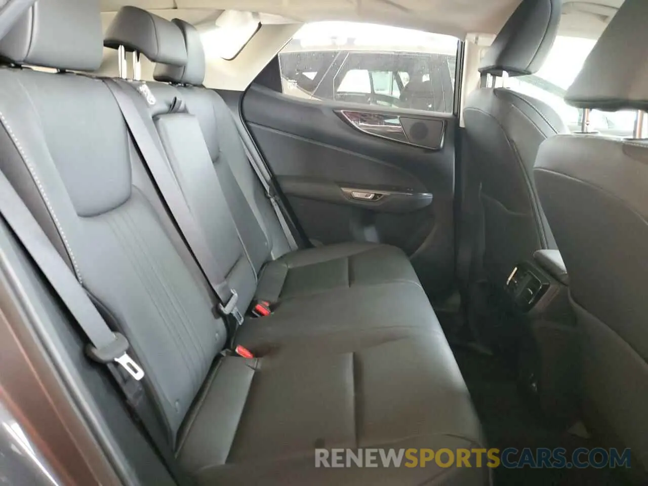 10 fotografías del automóvil dañado JTJGDCAZ7P5012321 LEXUS NX 250 2023