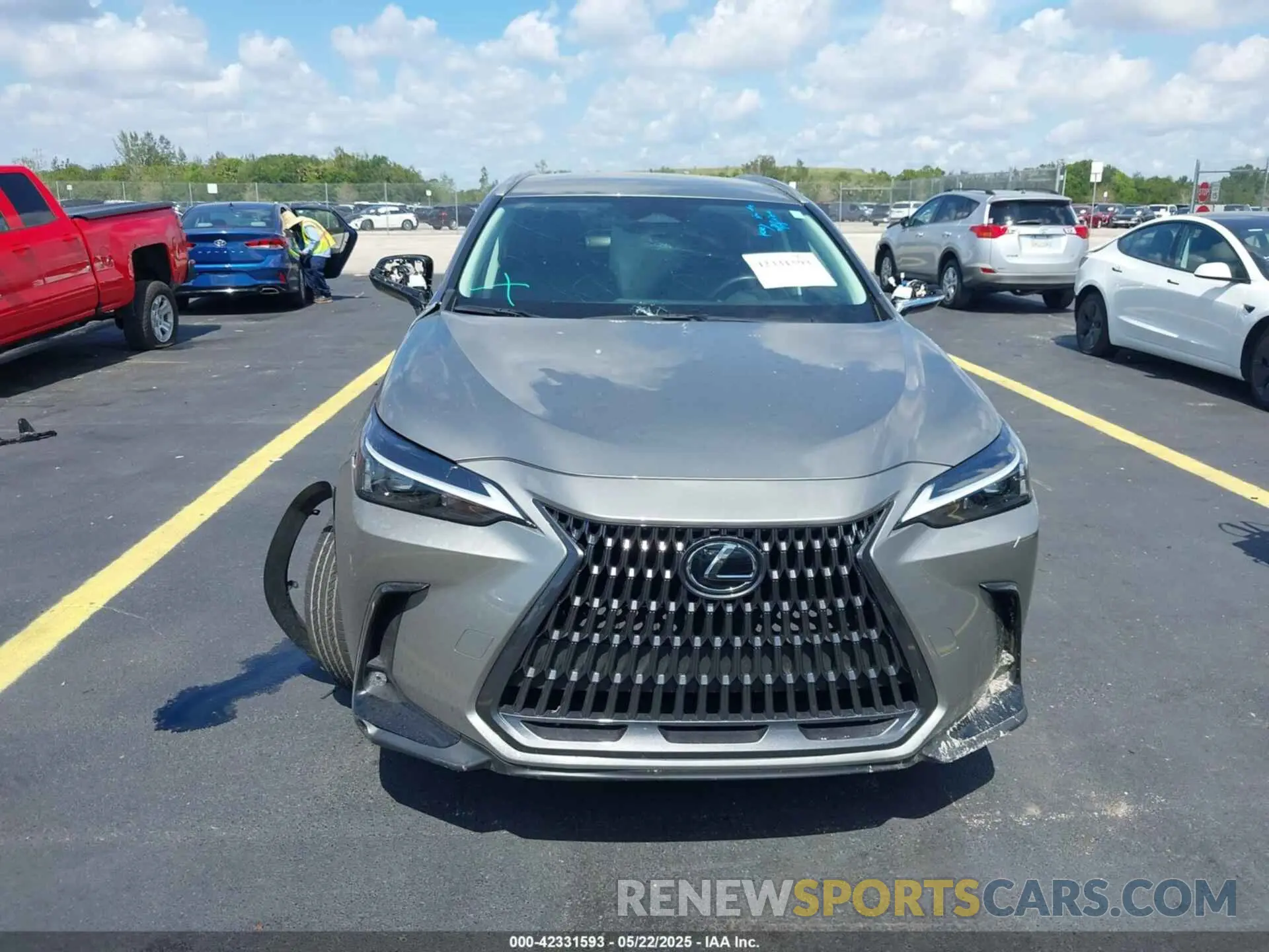 13 fotografías del automóvil dañado 2T2ADCAZ3RC009989 LEXUS NX 250 2024
