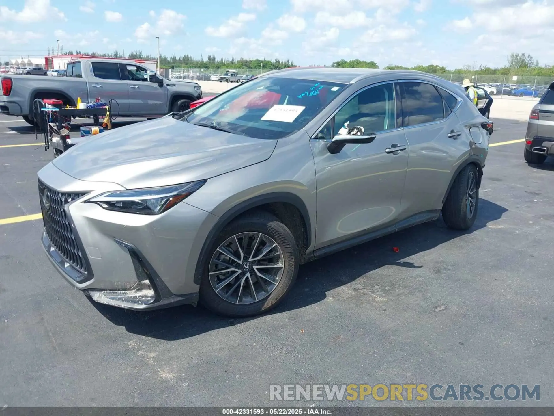 2 fotografías del automóvil dañado 2T2ADCAZ3RC009989 LEXUS NX 250 2024