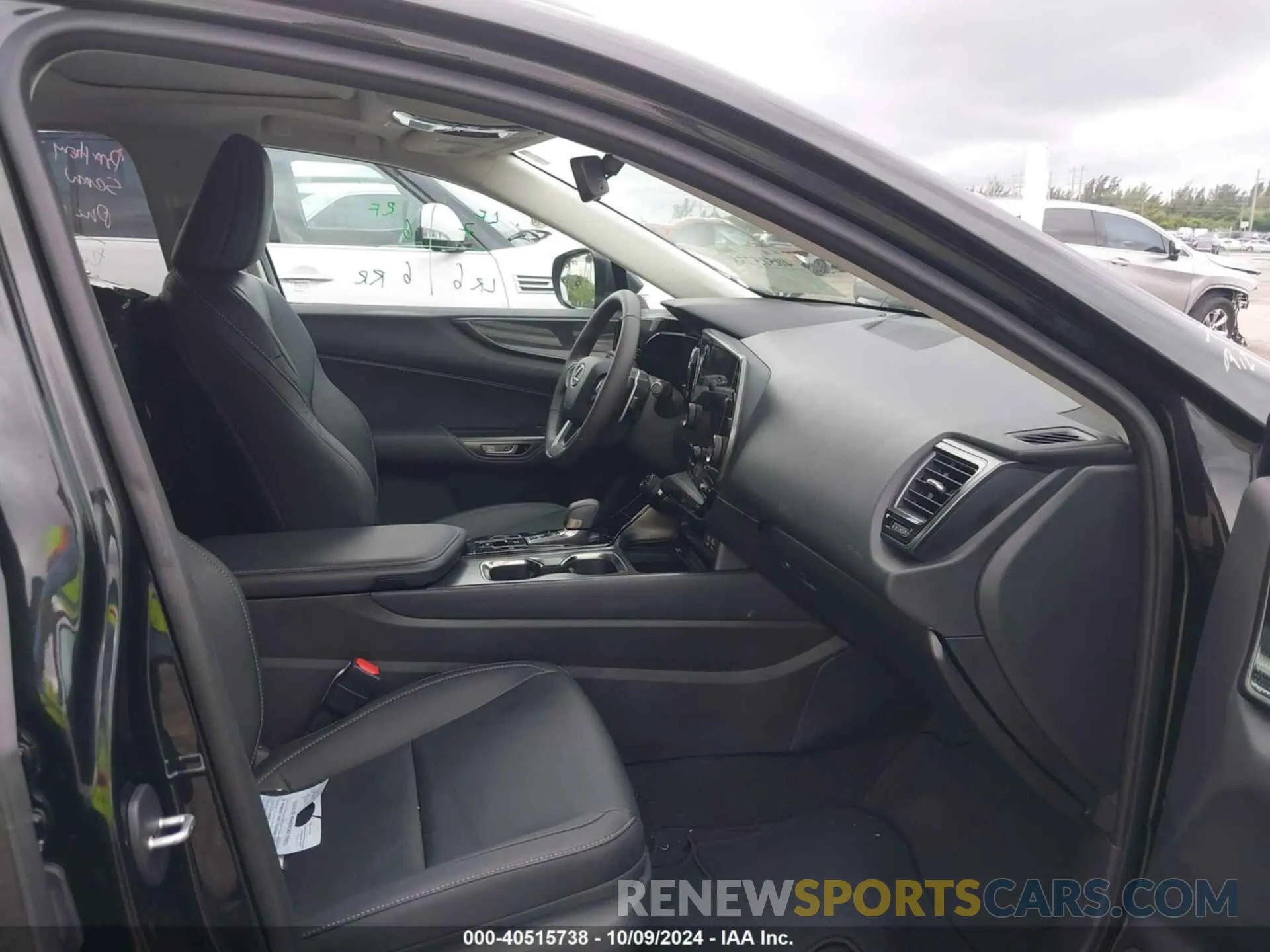 5 fotografías del automóvil dañado 2T2ADCAZ7RC011549 LEXUS NX 250 2024