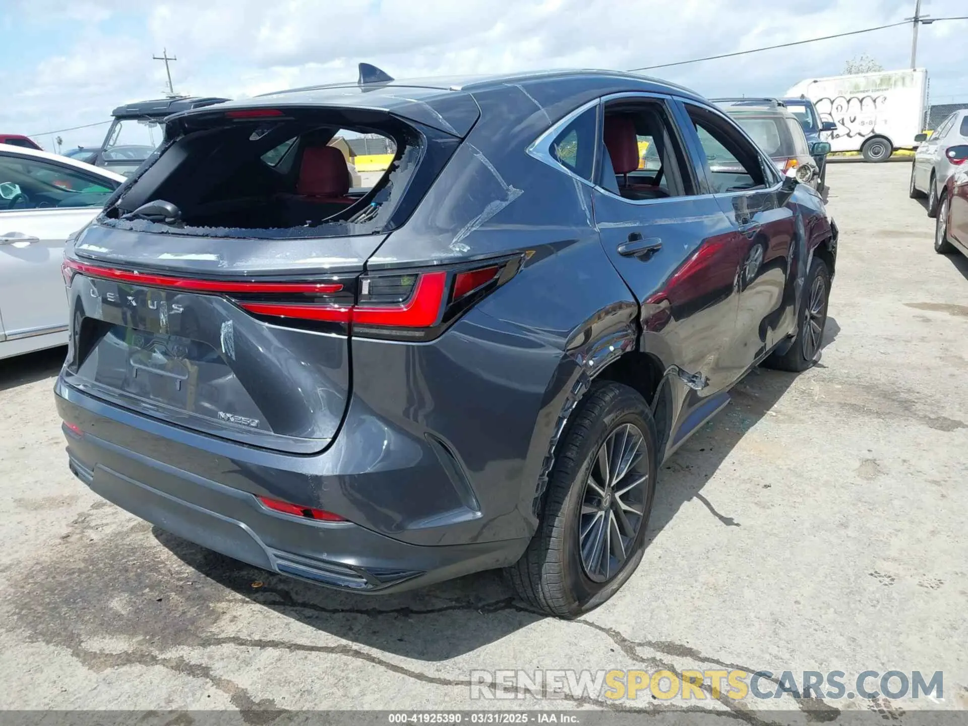 4 fotografías del automóvil dañado 2T2GDCAZ4RC006643 LEXUS NX 250 2024