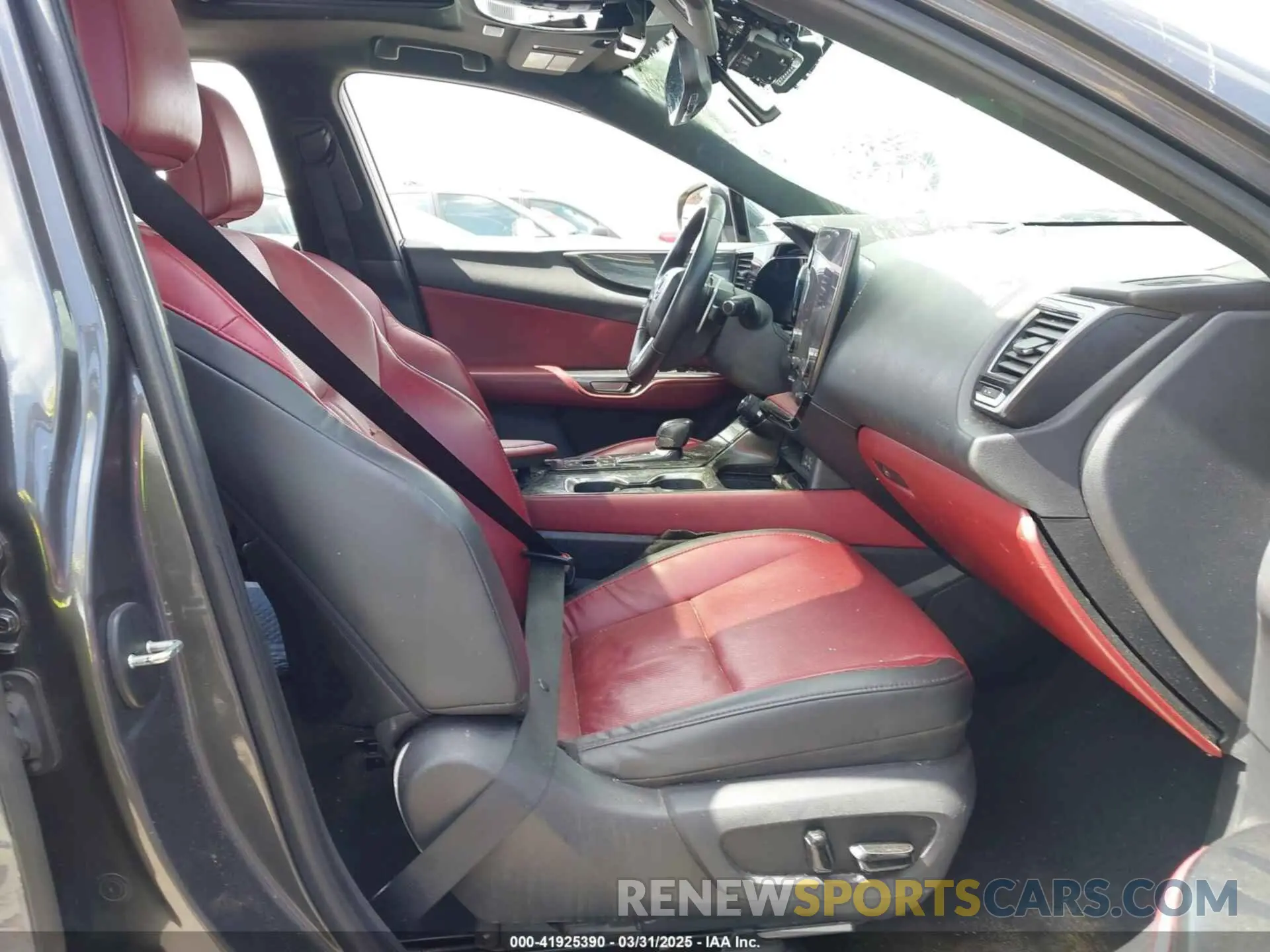 5 fotografías del automóvil dañado 2T2GDCAZ4RC006643 LEXUS NX 250 2024