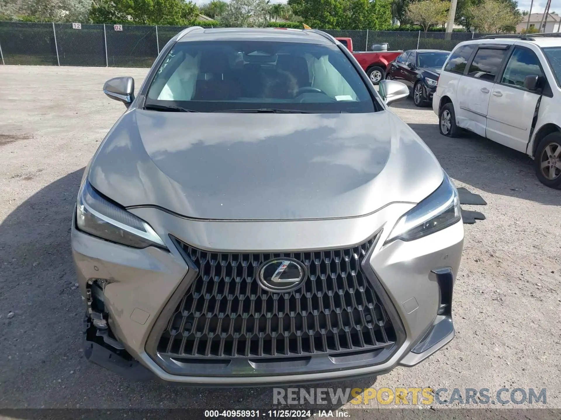 12 fotografías del automóvil dañado 2T2GDCAZ7RC007902 LEXUS NX 250 2024