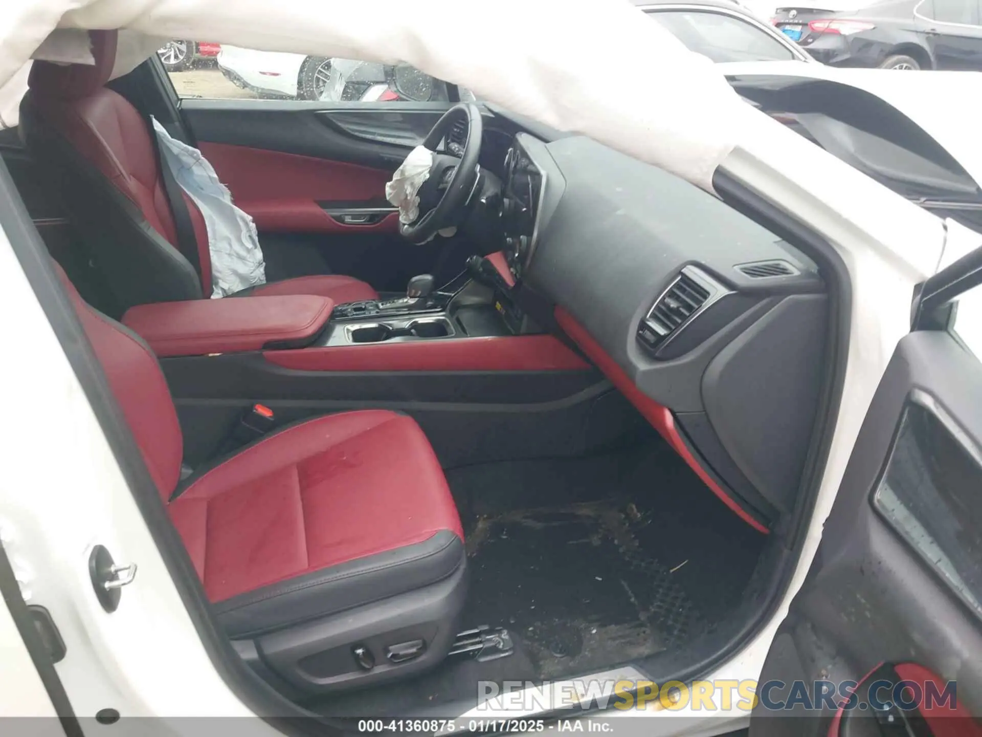 5 fotografías del automóvil dañado 2T2GDCAZXRC015315 LEXUS NX 250 2024