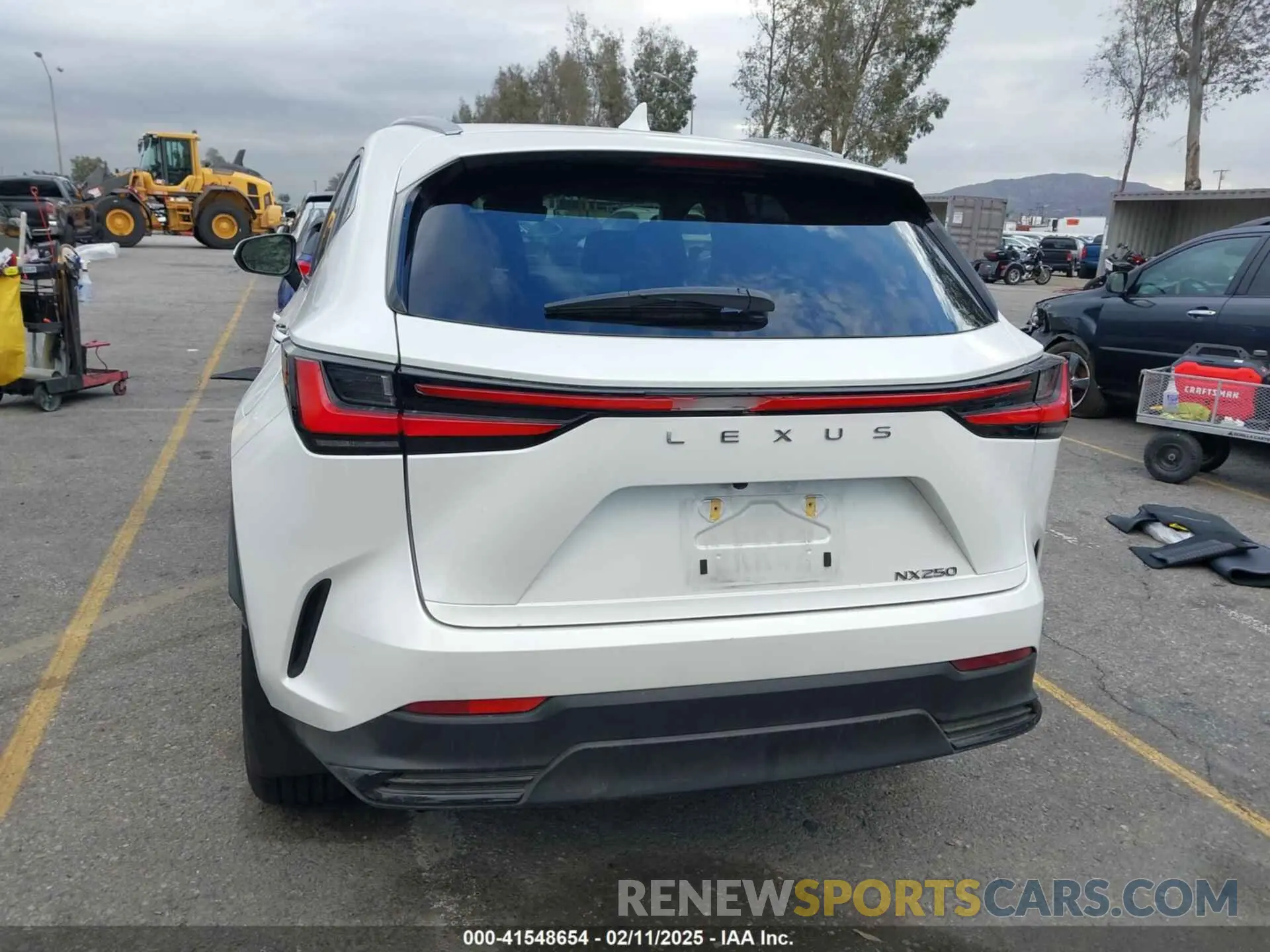 17 fotografías del automóvil dañado JTJADCAZ4R2013677 LEXUS NX 250 2024