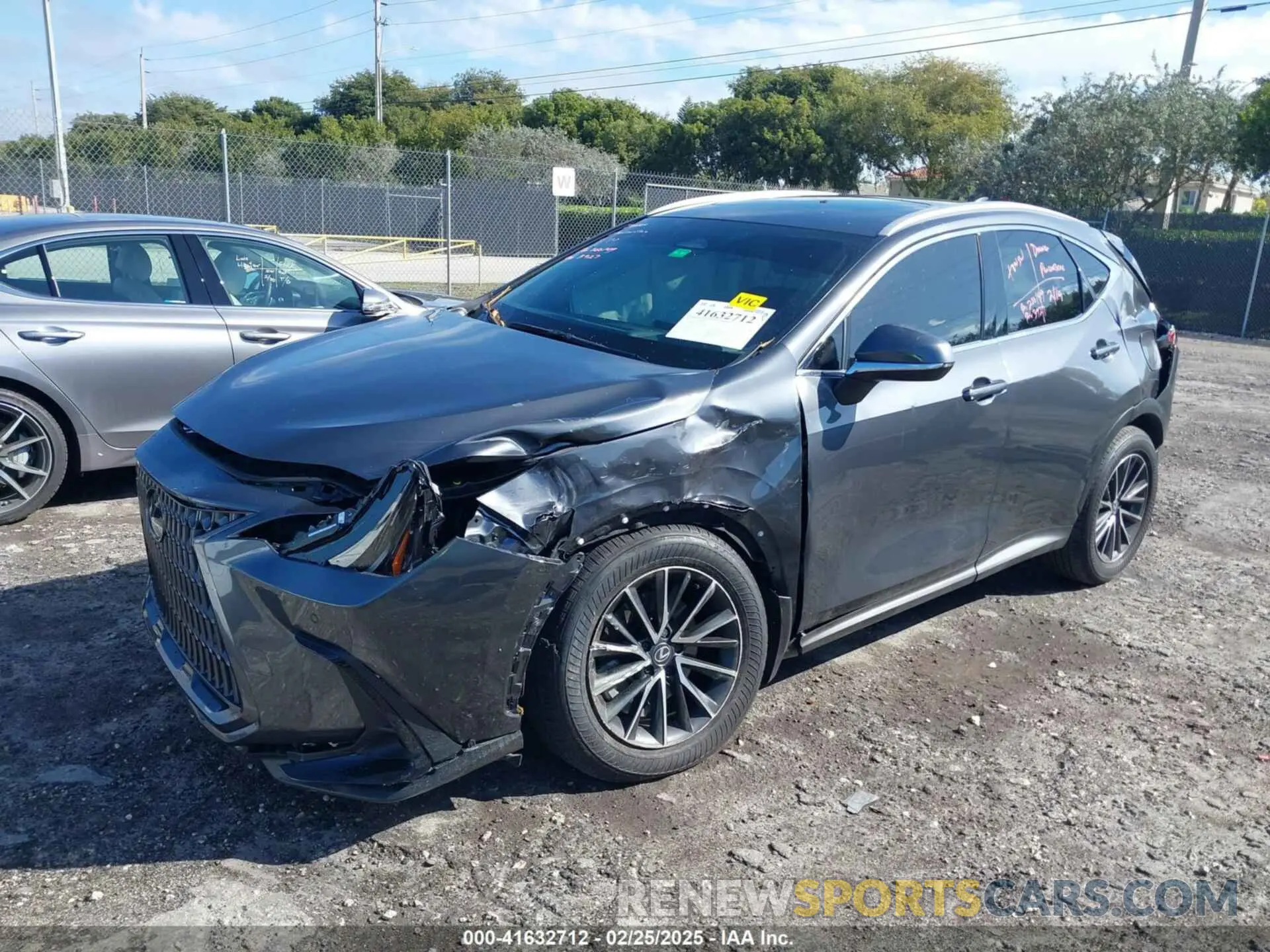 2 fotografías del automóvil dañado 2T2ADCAZ7SC018667 LEXUS NX 250 2025