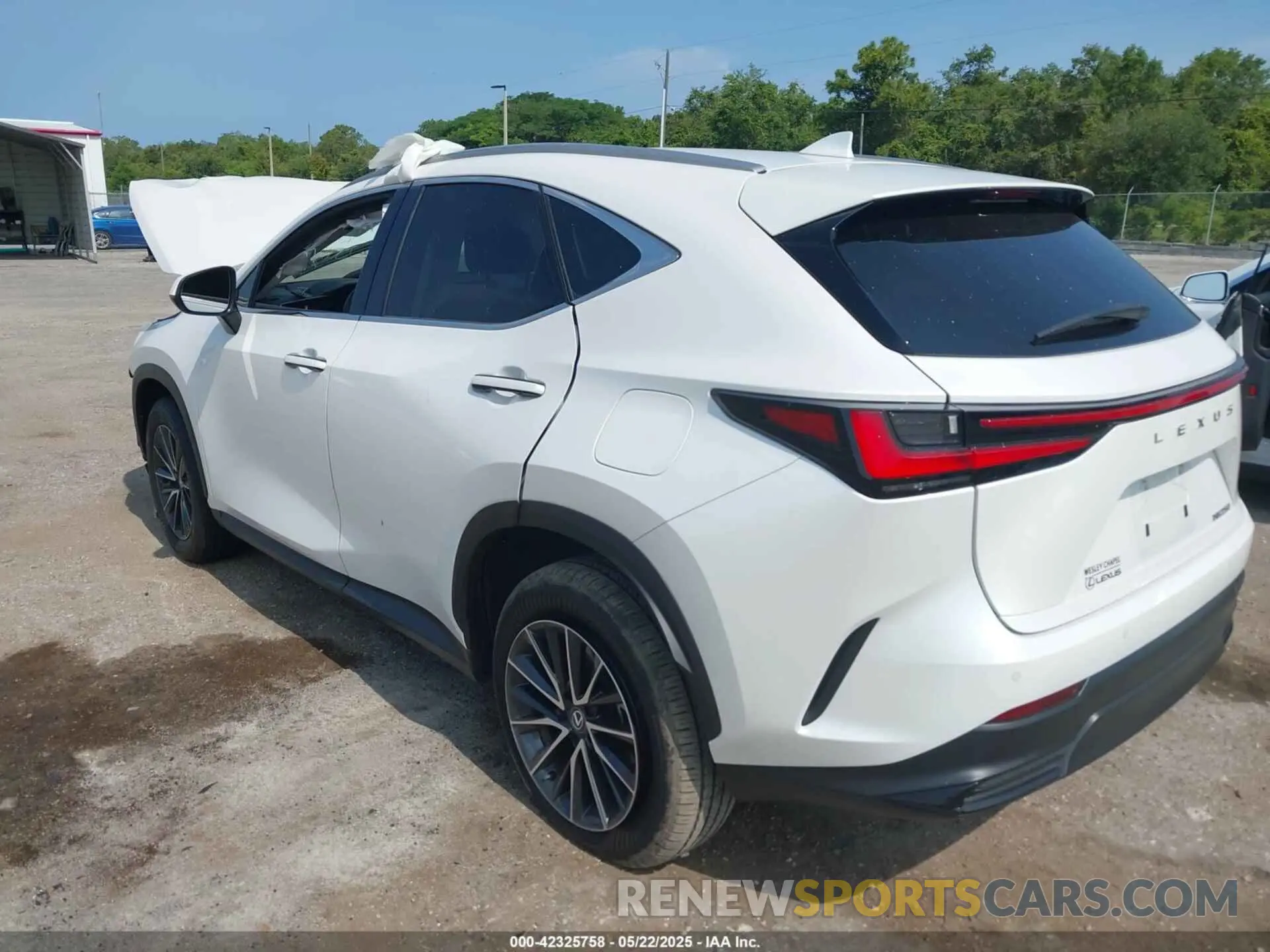3 fotografías del automóvil dañado 2T2GDCAZ0SC017127 LEXUS NX 250 2025