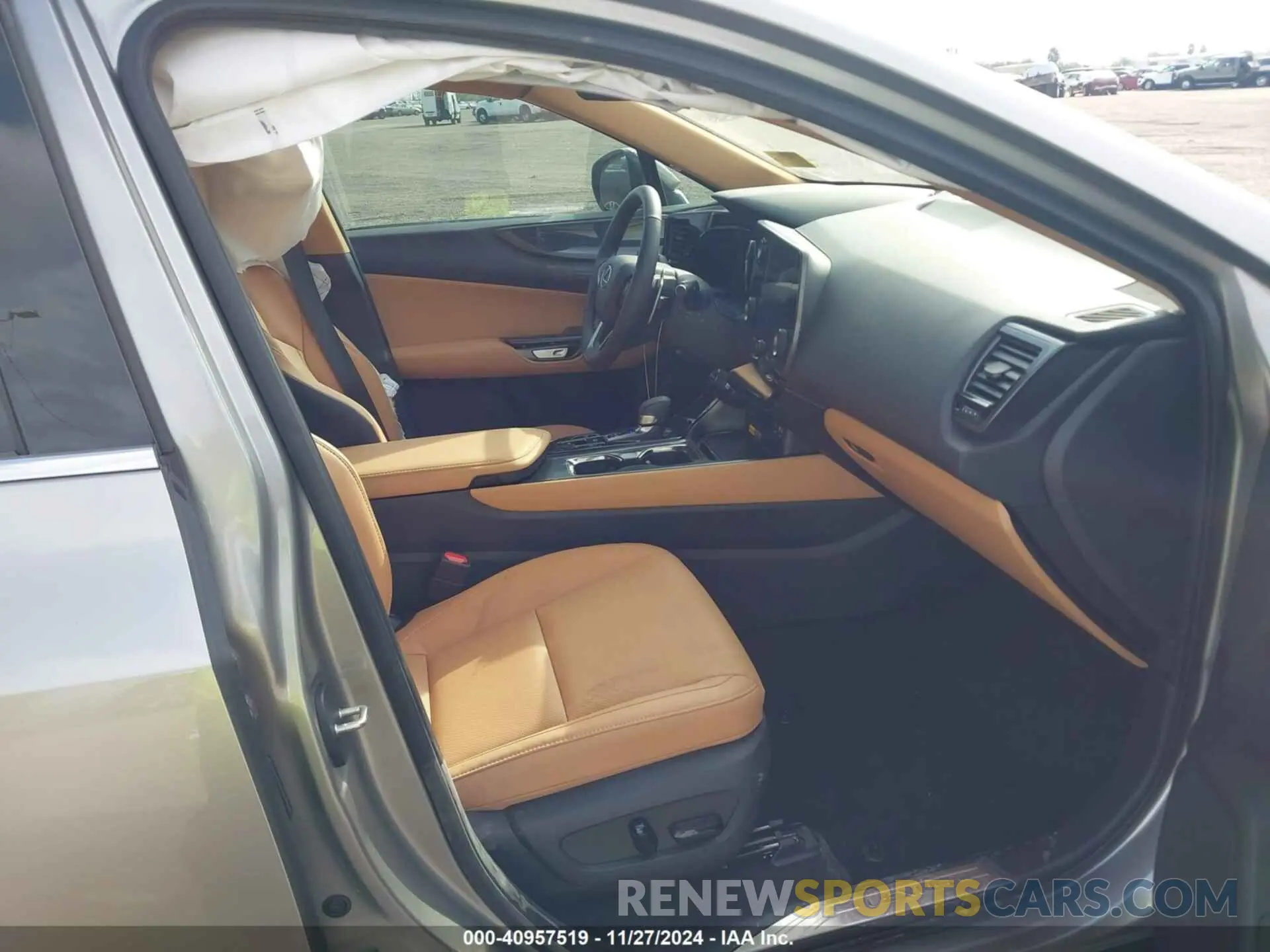 5 fotografías del automóvil dañado 2T2GDCAZ1SC021039 LEXUS NX 250 2025