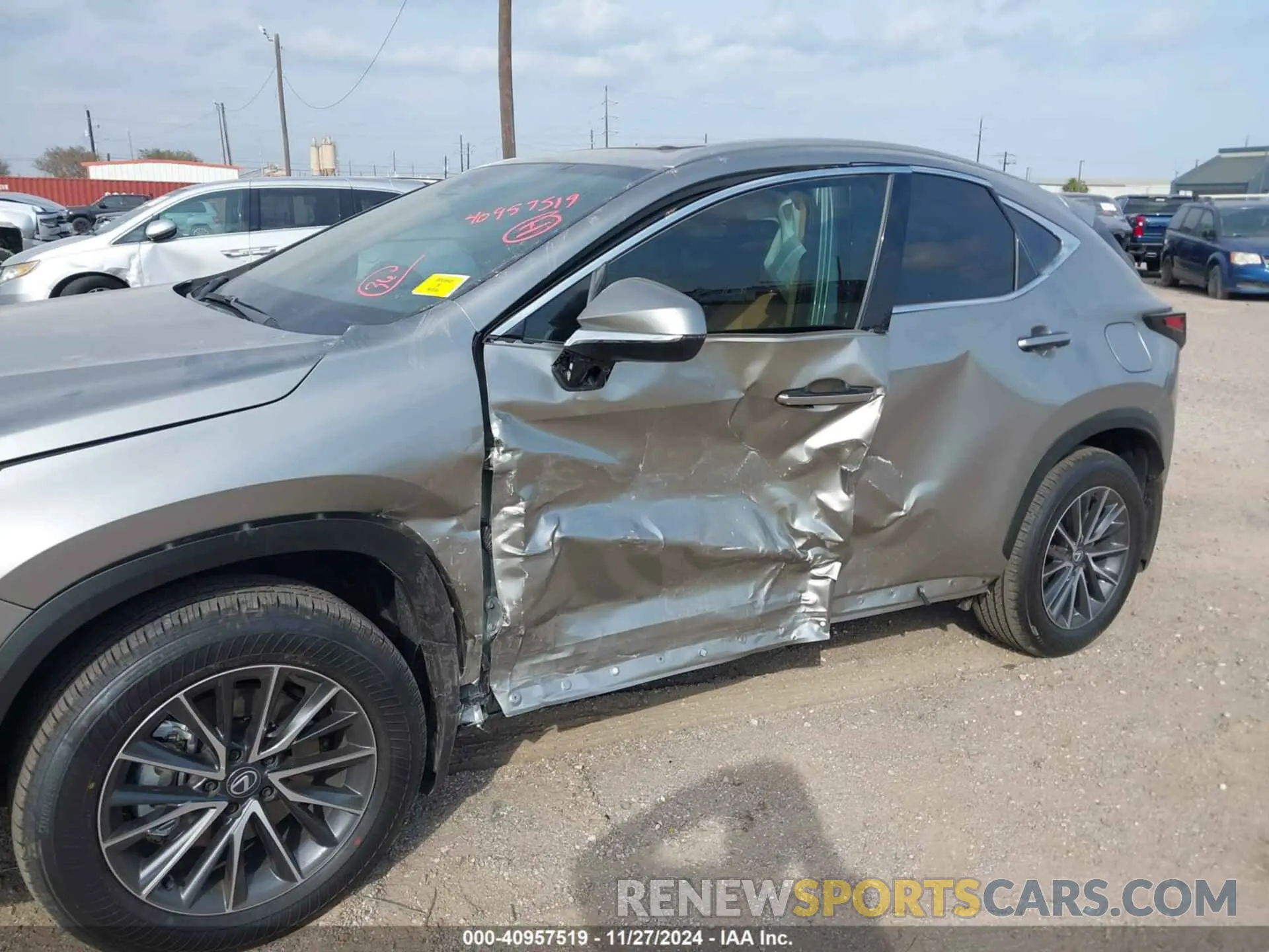 6 fotografías del automóvil dañado 2T2GDCAZ1SC021039 LEXUS NX 250 2025