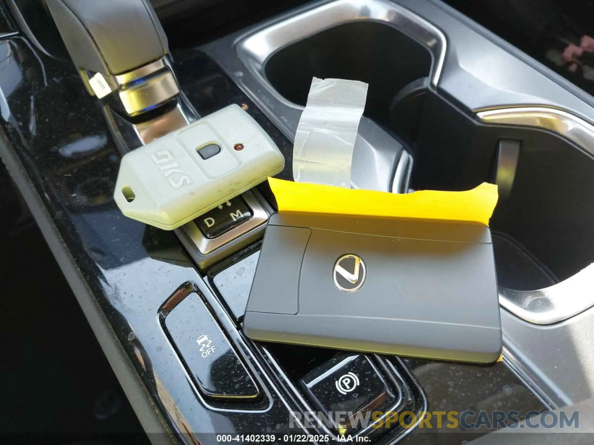 11 fotografías del automóvil dañado 2T2GDCAZ4SC020337 LEXUS NX 250 2025