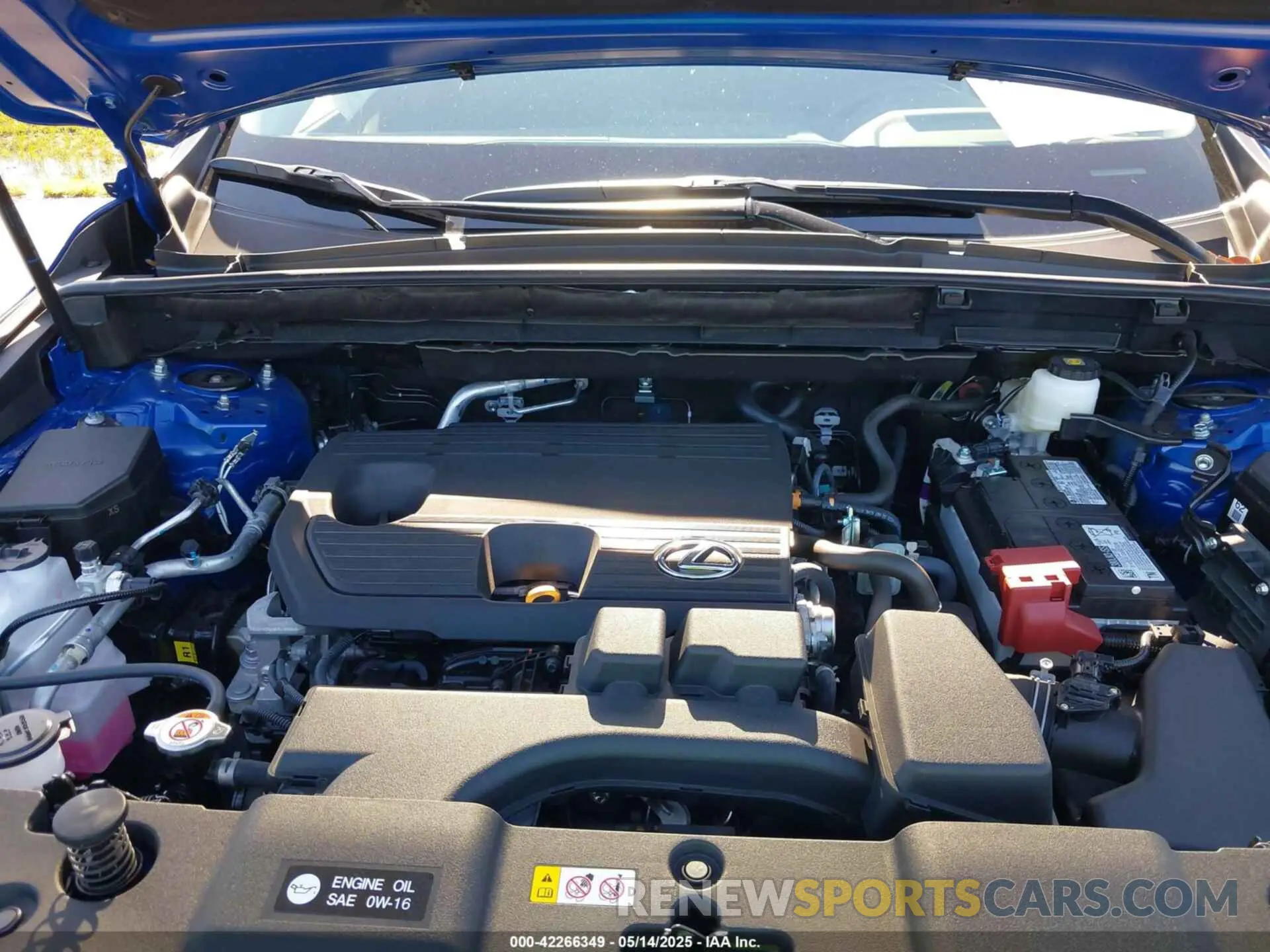 10 fotografías del automóvil dañado 2T2GDCAZ9SC024917 LEXUS NX 250 2025