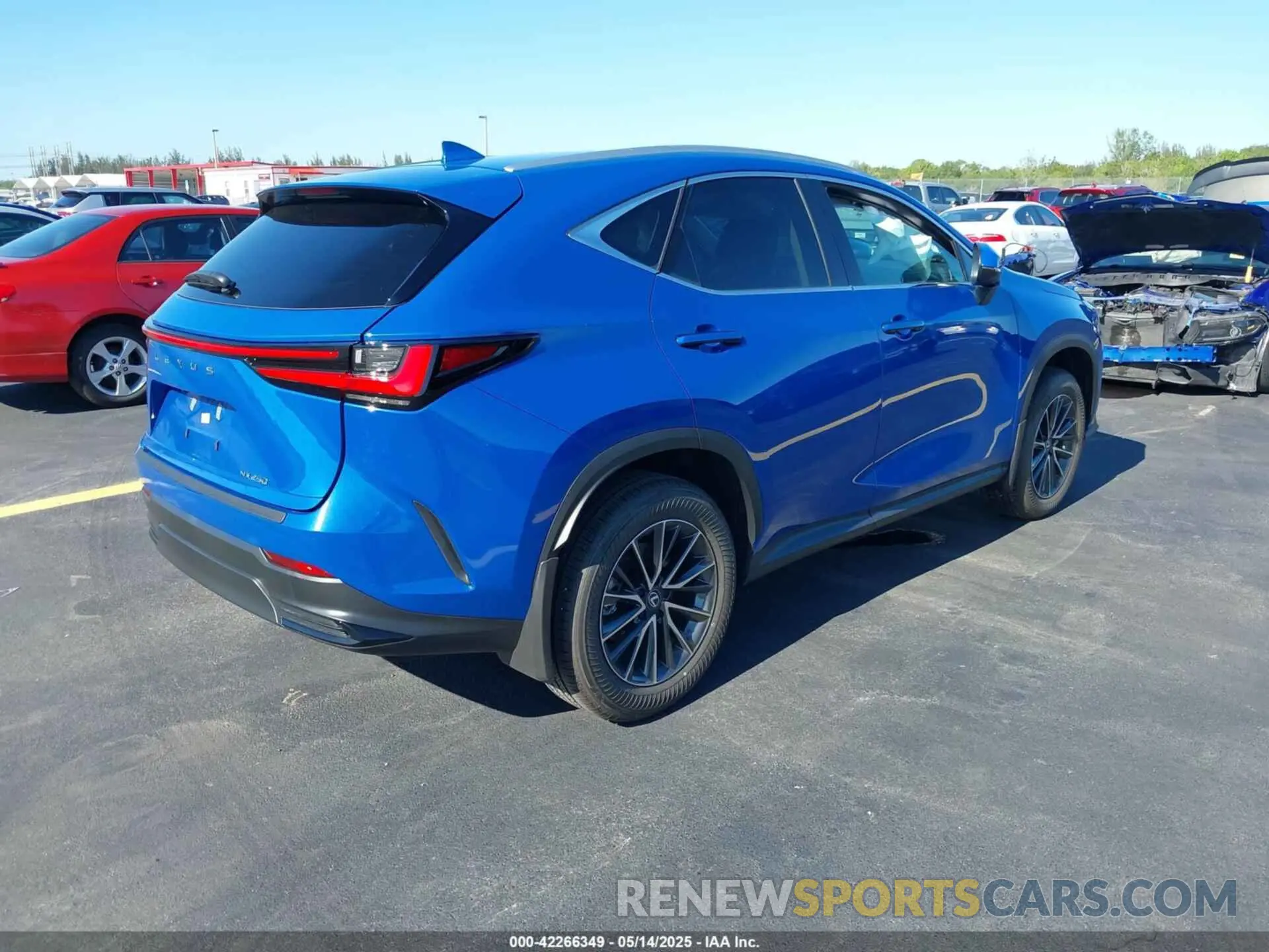 4 fotografías del automóvil dañado 2T2GDCAZ9SC024917 LEXUS NX 250 2025