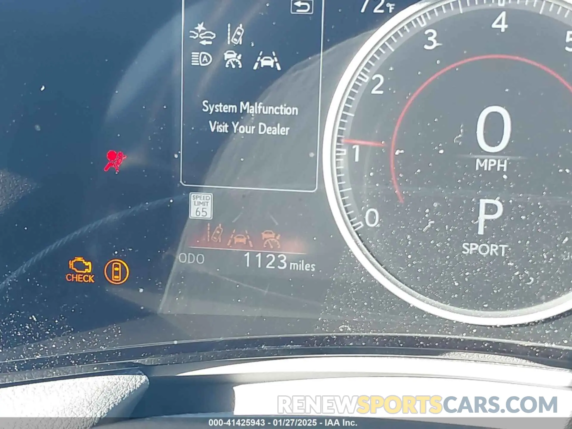 15 fotografías del automóvil dañado JTJADCAZXS2022146 LEXUS NX 250 2025