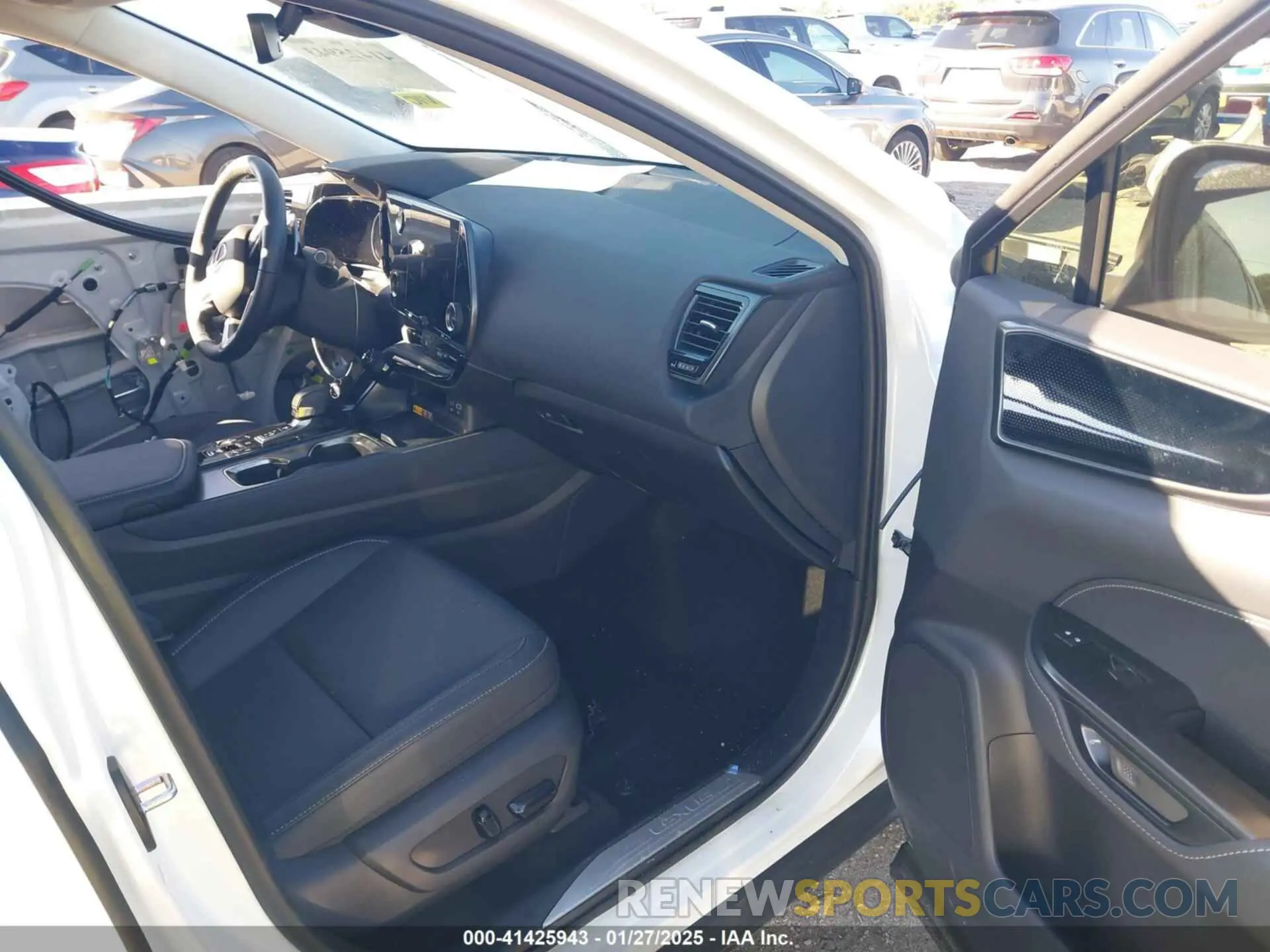 5 fotografías del automóvil dañado JTJADCAZXS2022146 LEXUS NX 250 2025
