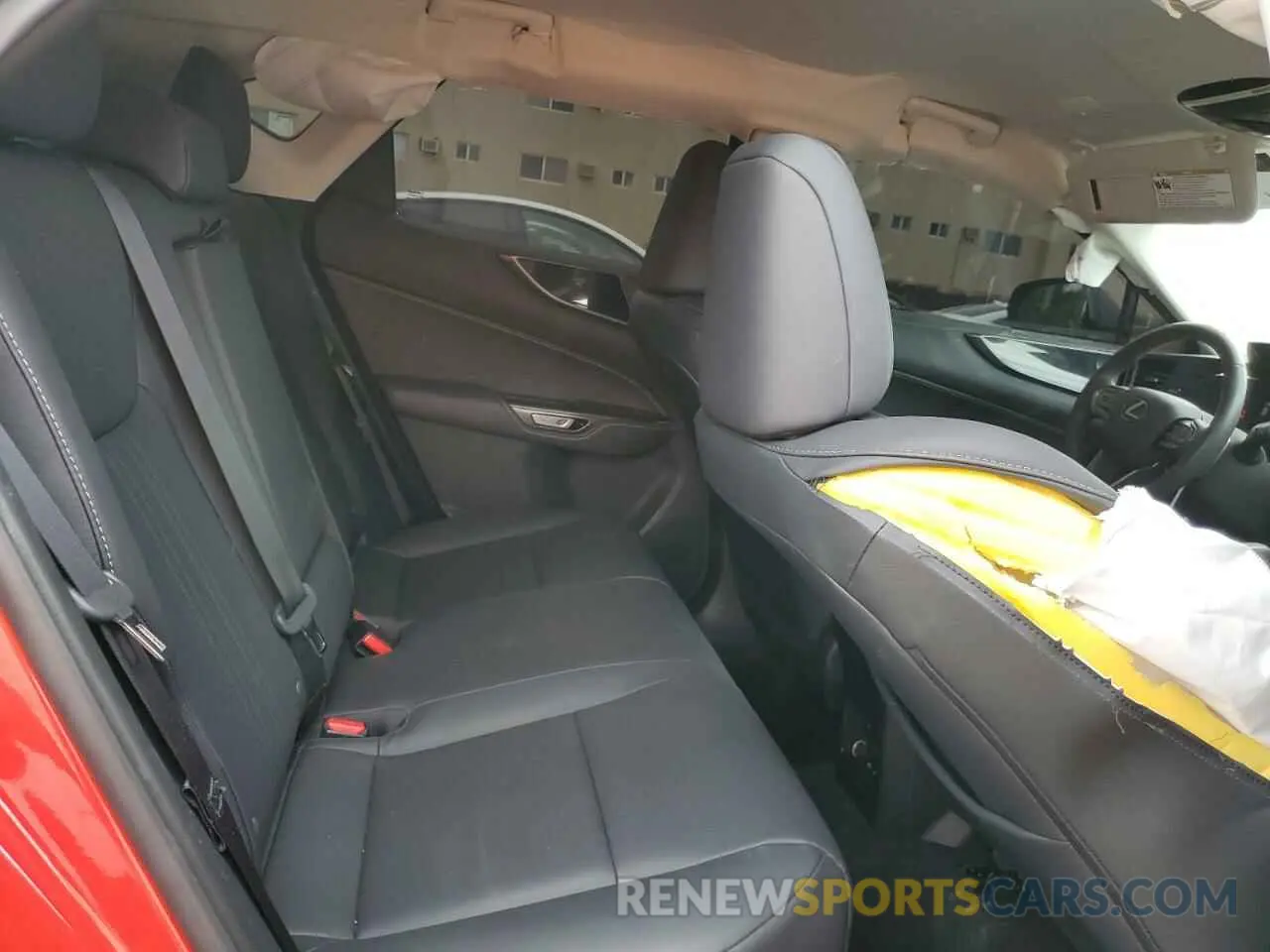 11 fotografías del automóvil dañado 2T2ADCAZ1RC015158 LEXUS NX 250 BAS 2024