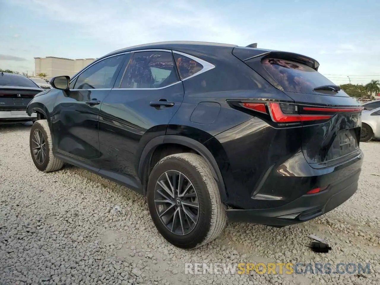 2 fotografías del automóvil dañado 2T2ADCAZ2RC008980 LEXUS NX 250 BAS 2024