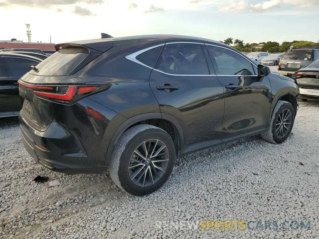 3 fotografías del automóvil dañado 2T2ADCAZ2RC008980 LEXUS NX 250 BAS 2024