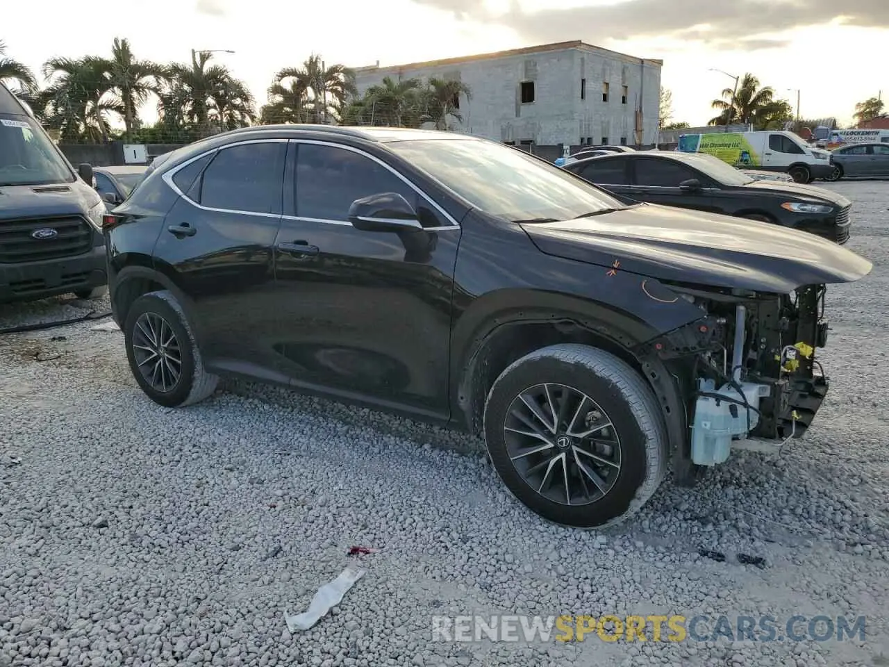 4 fotografías del automóvil dañado 2T2ADCAZ2RC008980 LEXUS NX 250 BAS 2024