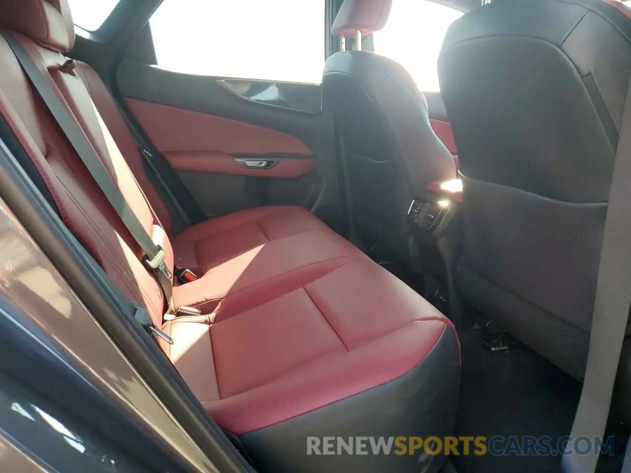 10 fotografías del automóvil dañado 2T2ADCAZ4RC006065 LEXUS NX 250 BAS 2024