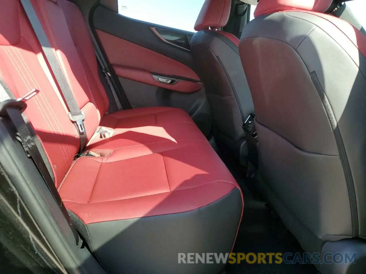 11 fotografías del automóvil dañado 2T2ADCAZ4RC009662 LEXUS NX 250 BAS 2024