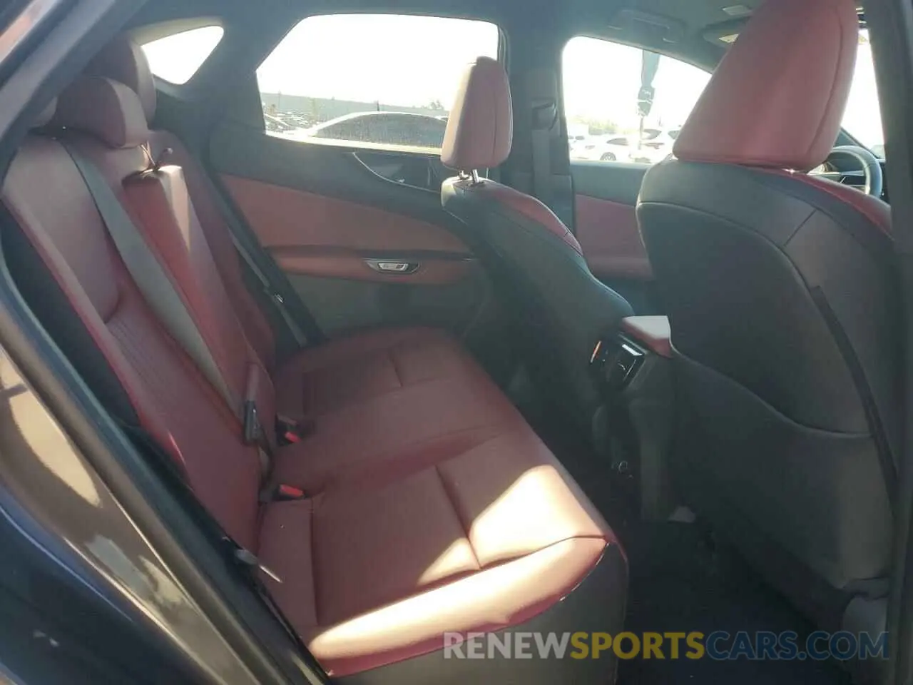 11 fotografías del automóvil dañado 2T2ADCAZ5RC008083 LEXUS NX 250 BAS 2024