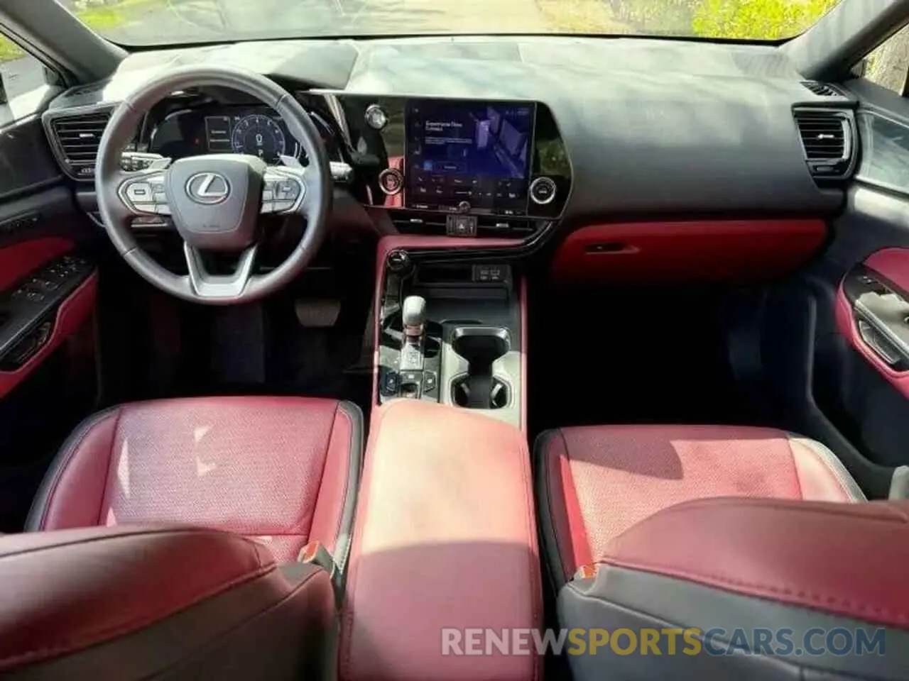 9 fotografías del automóvil dañado 2T2GDCAZ3RC008349 LEXUS NX 250 PRE 2024