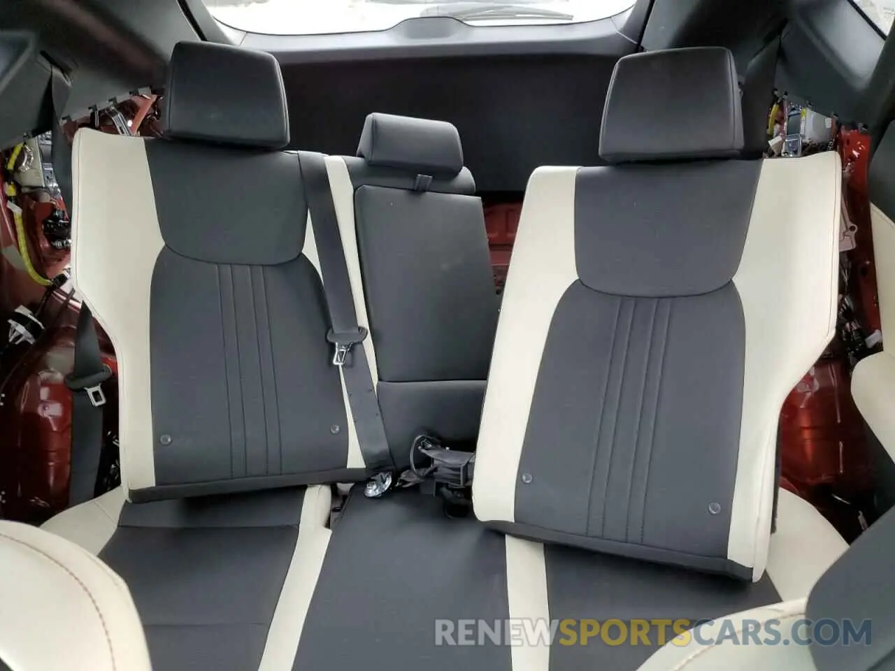 10 fotografías del automóvil dañado 2T2GDCAZ3RC012563 LEXUS NX 250 PRE 2024