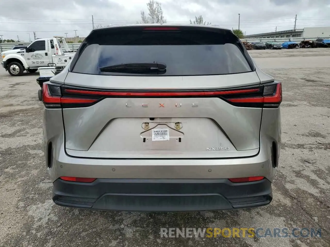 6 fotografías del automóvil dañado 2T2GDCAZ4RC007758 LEXUS NX 250 PRE 2024