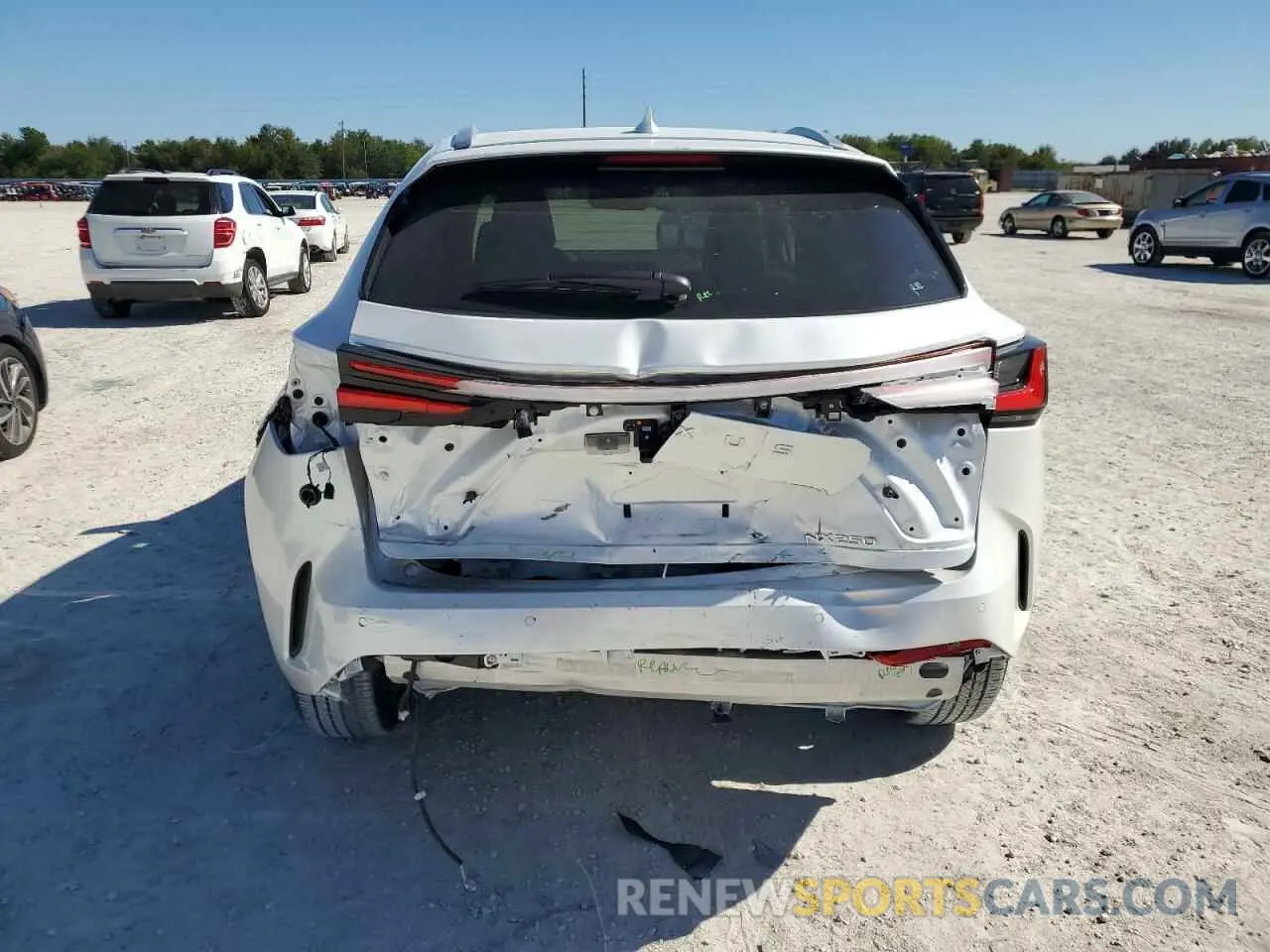 6 fotografías del automóvil dañado 2T2GDCAZ4RC007775 LEXUS NX 250 PRE 2024