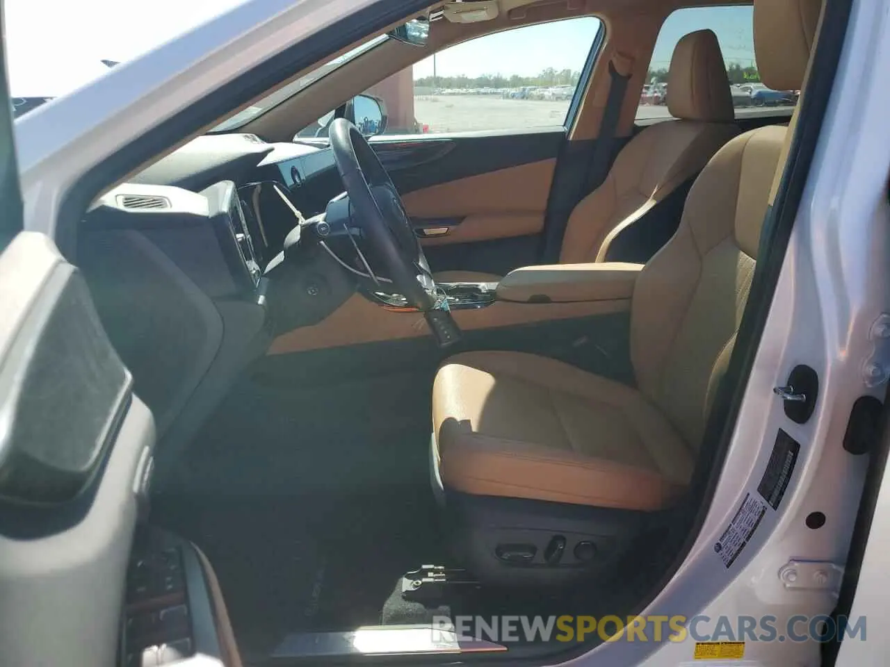7 fotografías del automóvil dañado 2T2GDCAZ4RC007775 LEXUS NX 250 PRE 2024