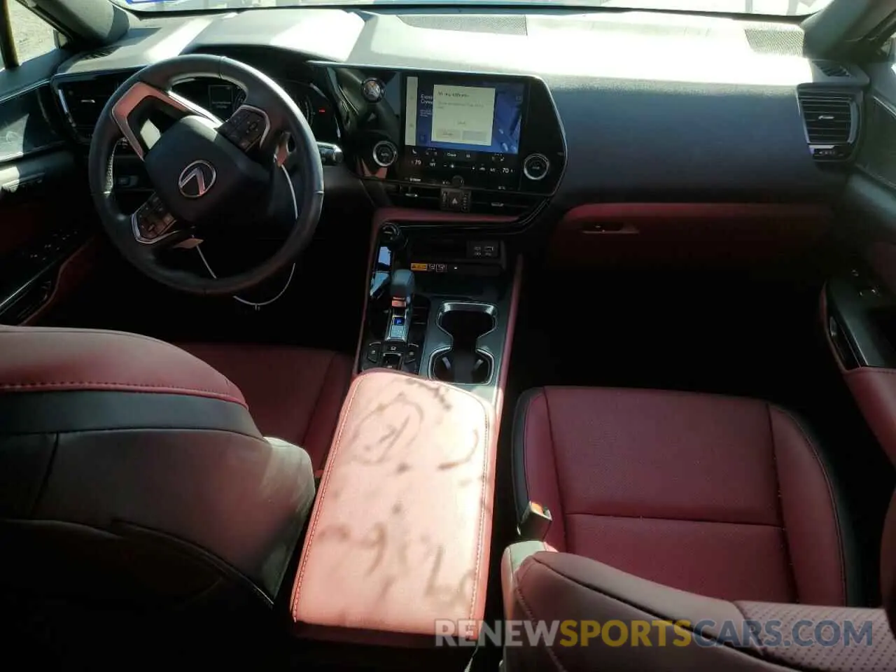 8 fotografías del automóvil dañado 2T2GDCAZ6RC009866 LEXUS NX 250 PRE 2024